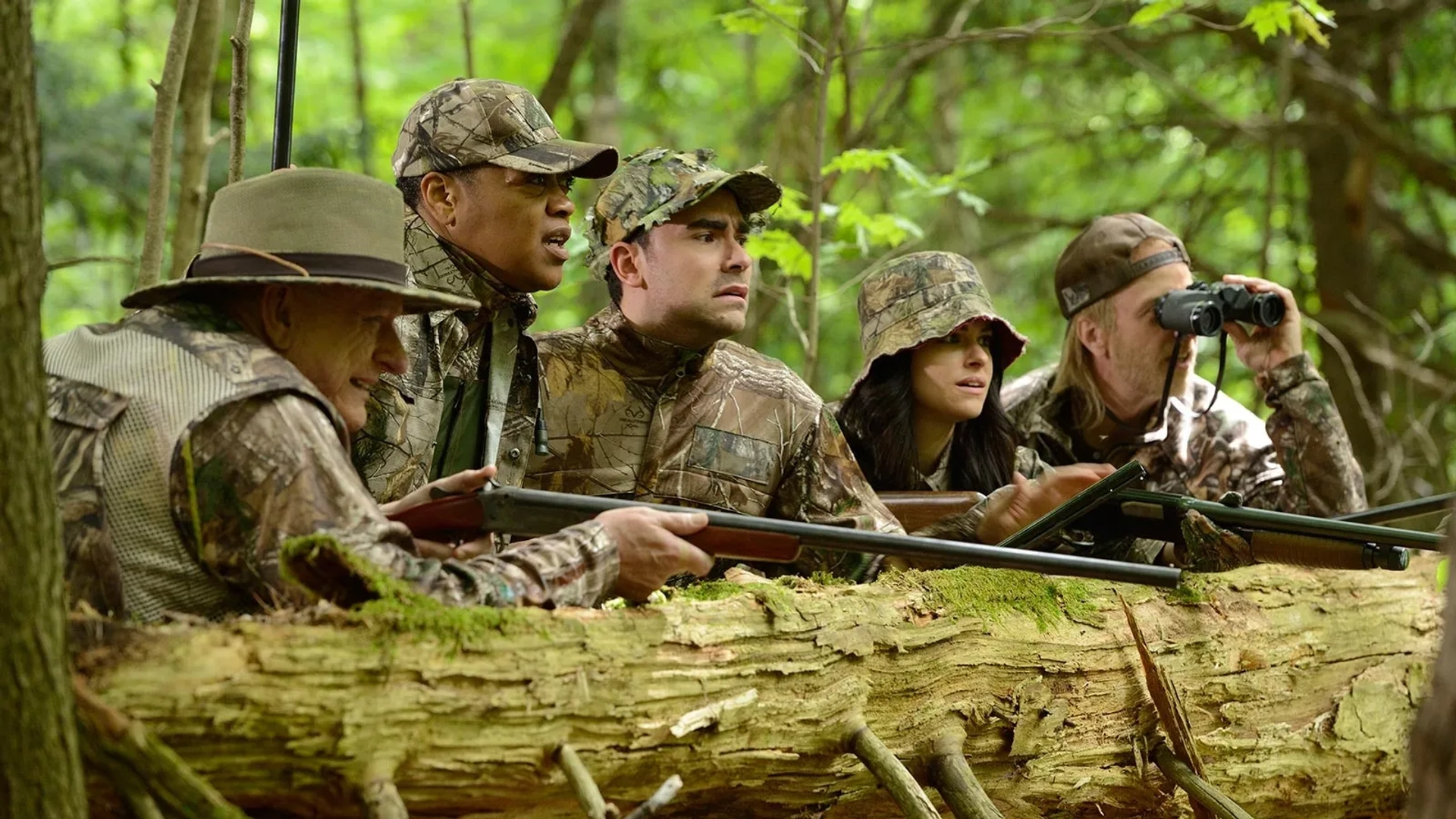 Chris Elliott, Emily Hampshire, John Hemphill, Karen Robinson, and Dan Levy in Schitt's Creek (2015)