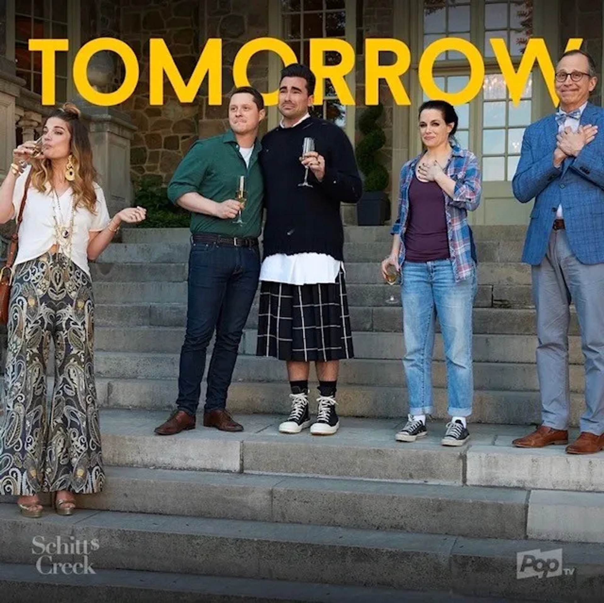 Emily Hampshire, James Kall, Noah Reid, Annie Murphy, and Dan Levy in Schitt's Creek: Smoke Signals (2020)