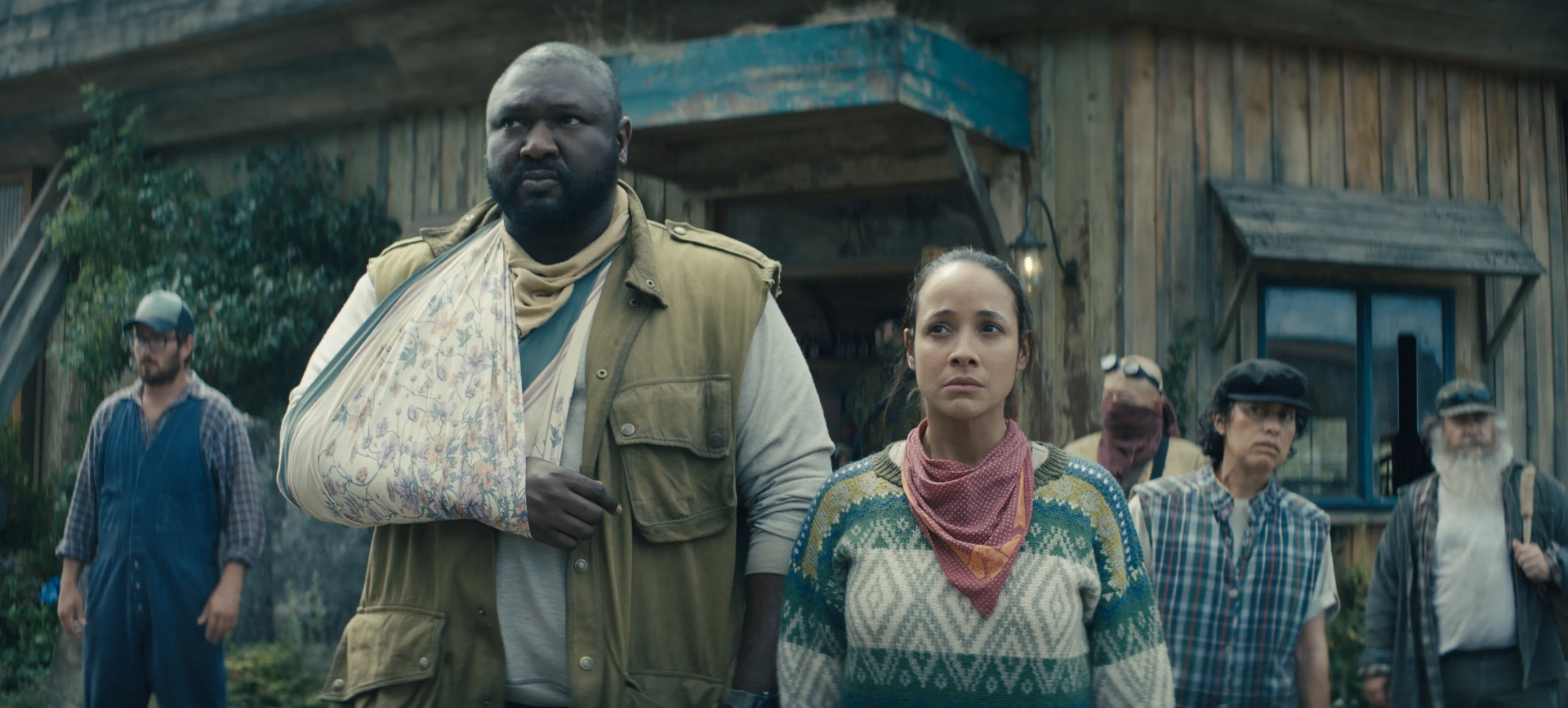 Dania Ramirez and Nonso Anozie in Sweet Tooth (2021)