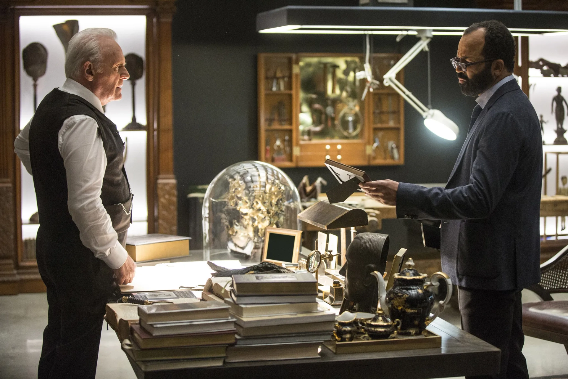 Anthony Hopkins and Jeffrey Wright in Westworld (2016)