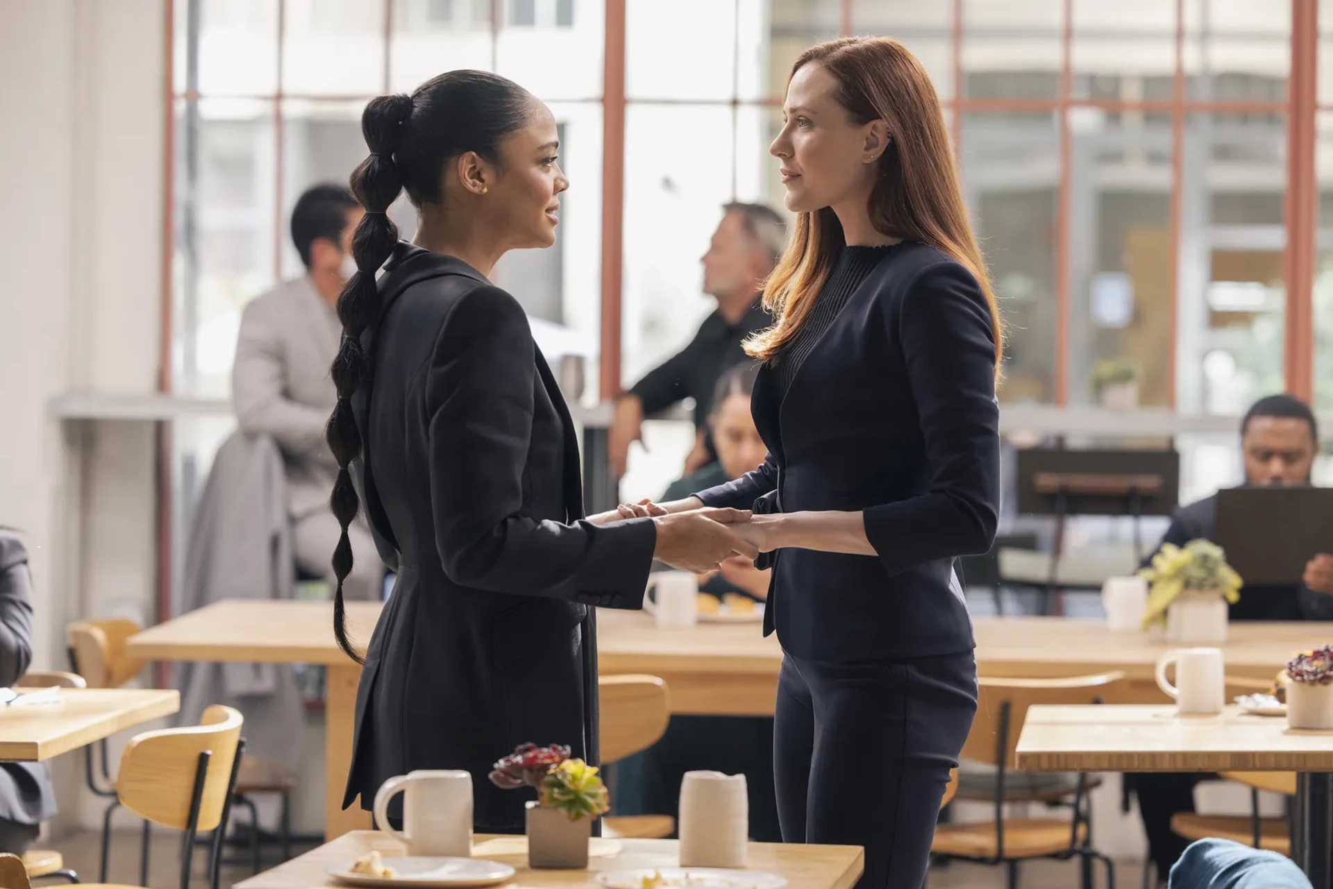 Evan Rachel Wood and Tessa Thompson in Westworld (2016)