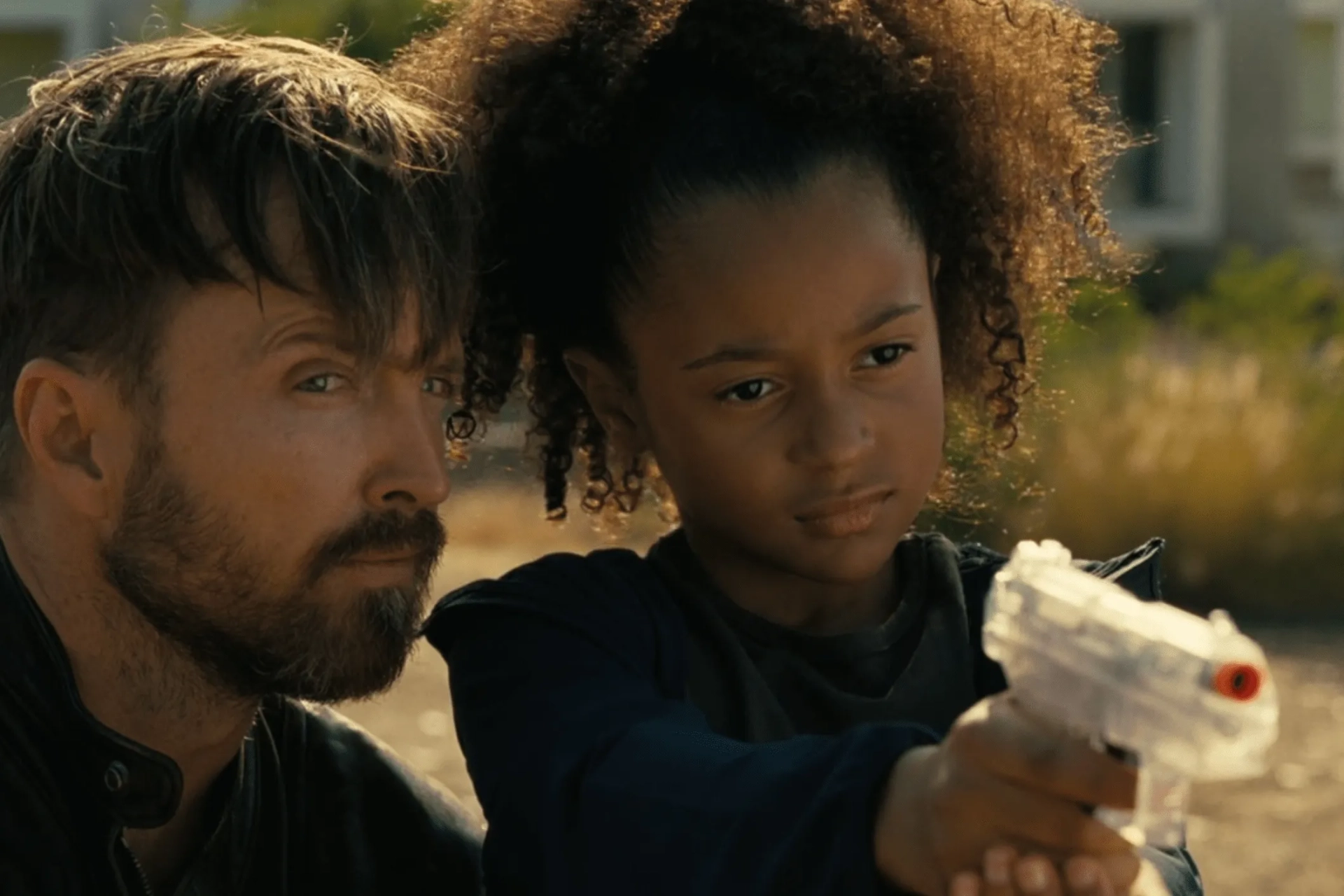 Aaron Paul and Celeste Clark in Westworld (2016)