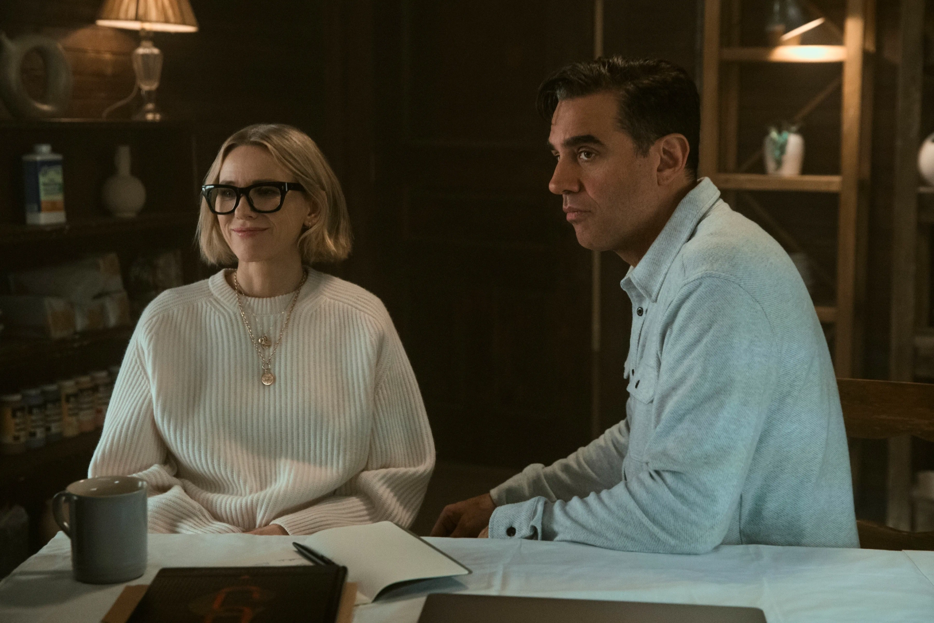 Bobby Cannavale and Naomi Watts in The Watcher (2022)