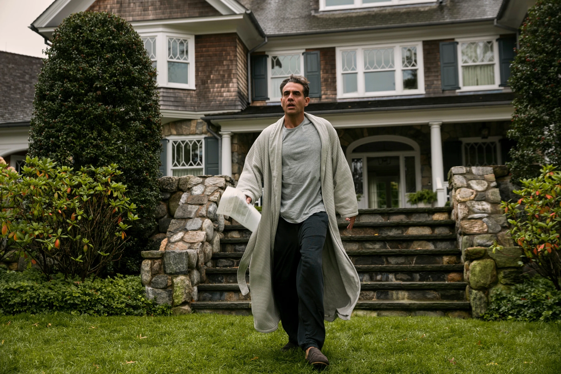 Bobby Cannavale in The Watcher (2022)