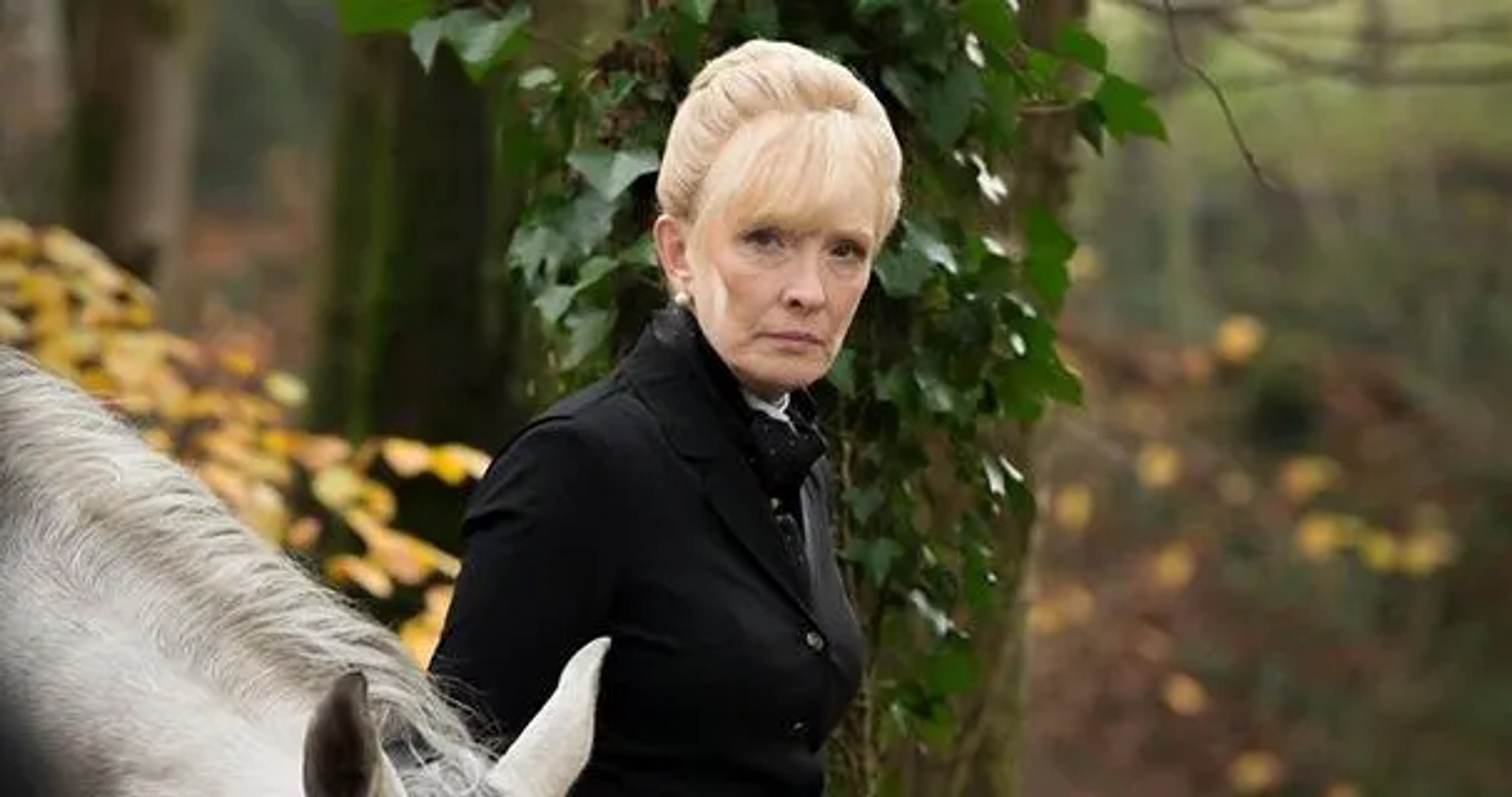 Lindsay Duncan in A Discovery of Witches (2018)