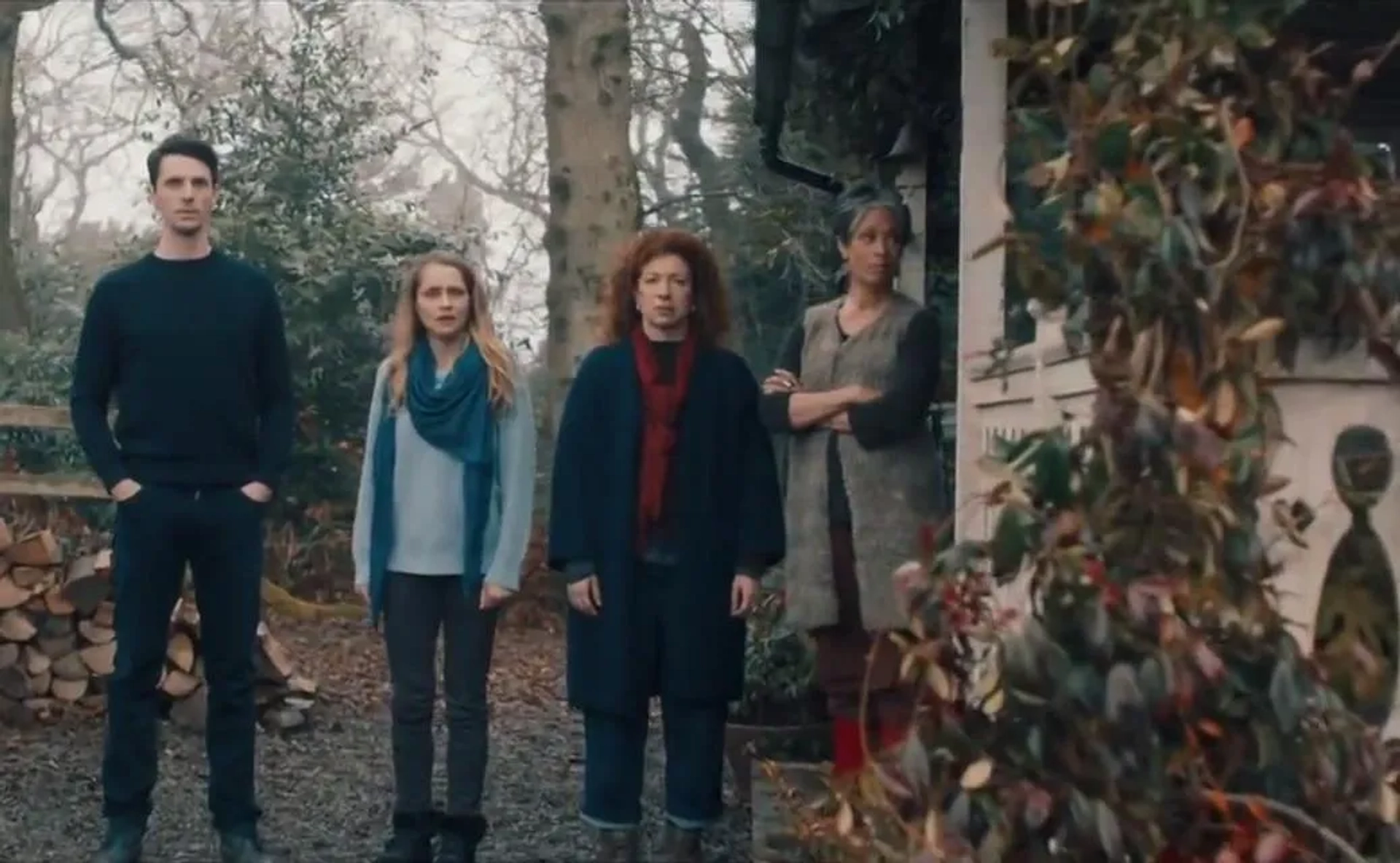 Alex Kingston, Matthew Goode, Valarie Pettiford, and Teresa Palmer in A Discovery of Witches (2018)