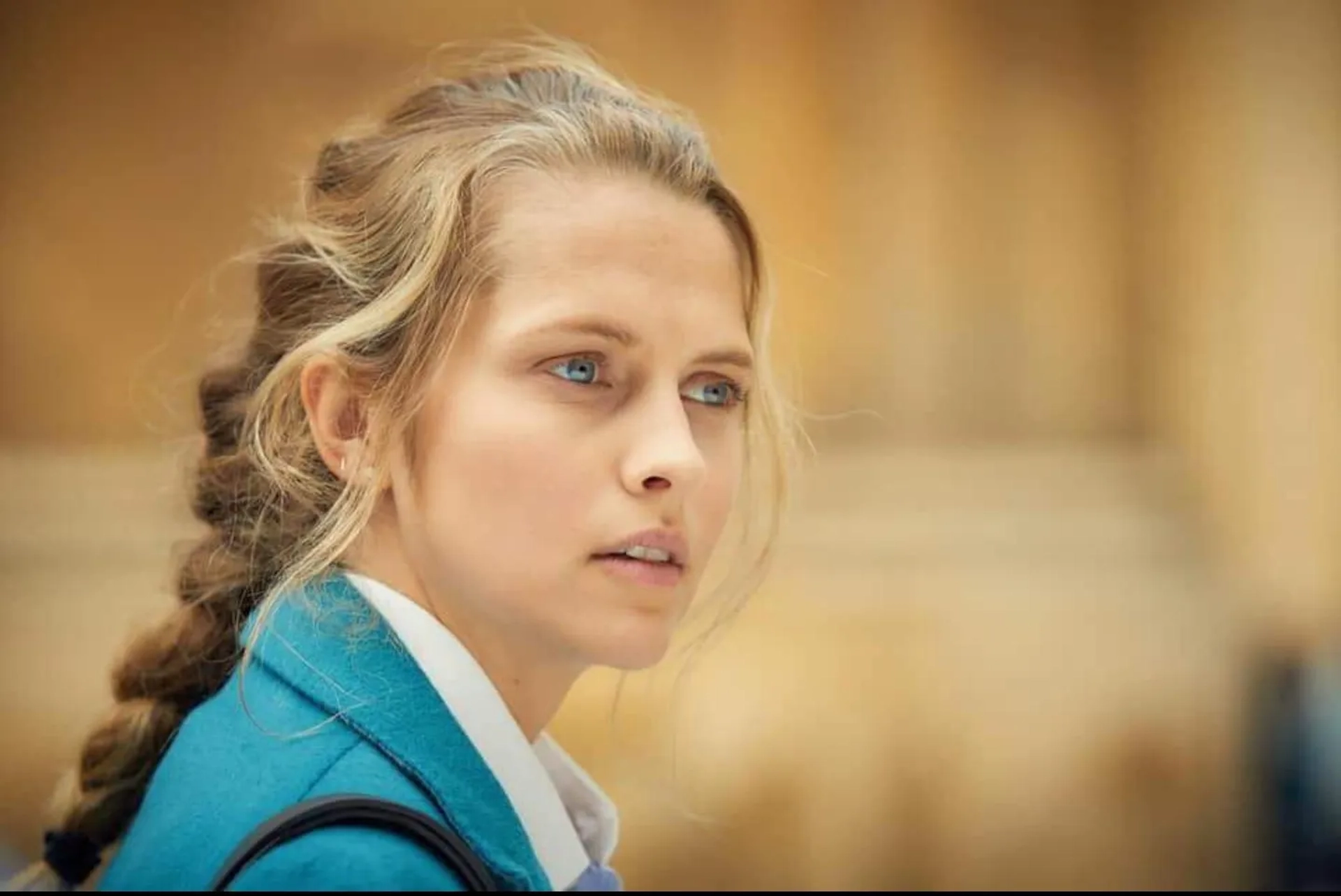 Teresa Palmer in A Discovery of Witches (2018)