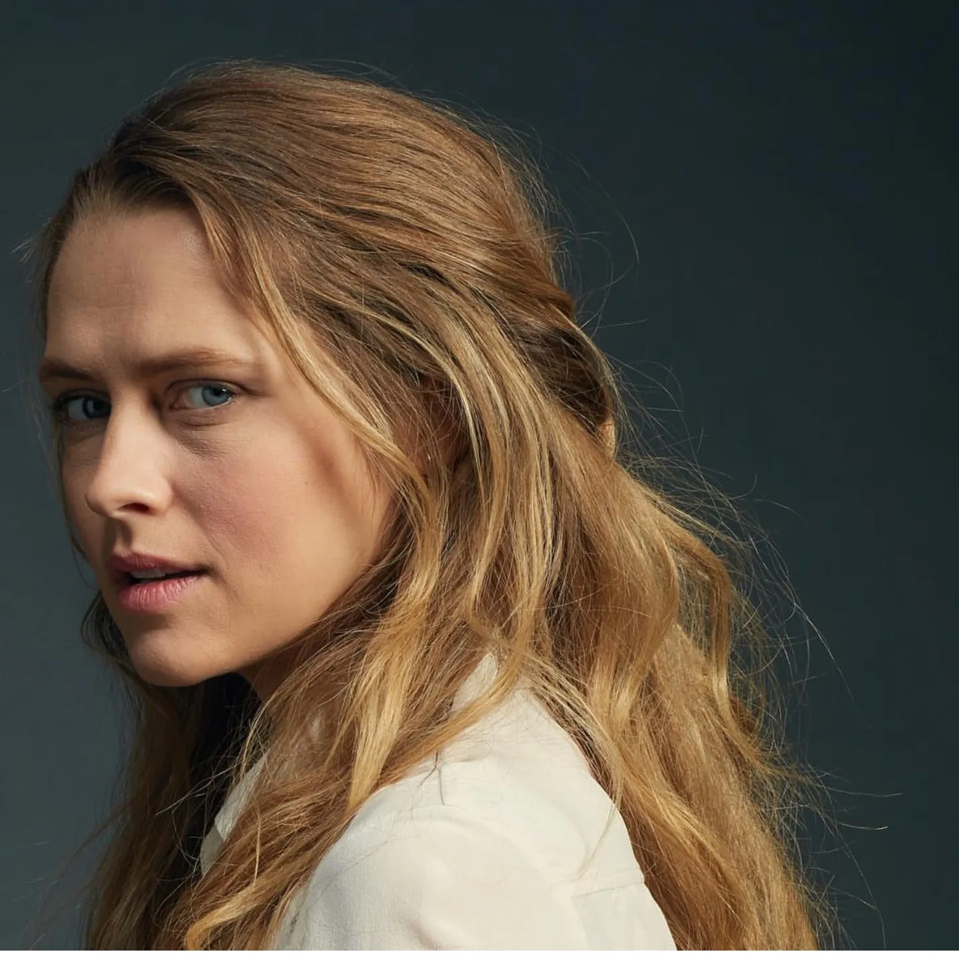 Teresa Palmer in A Discovery of Witches (2018)