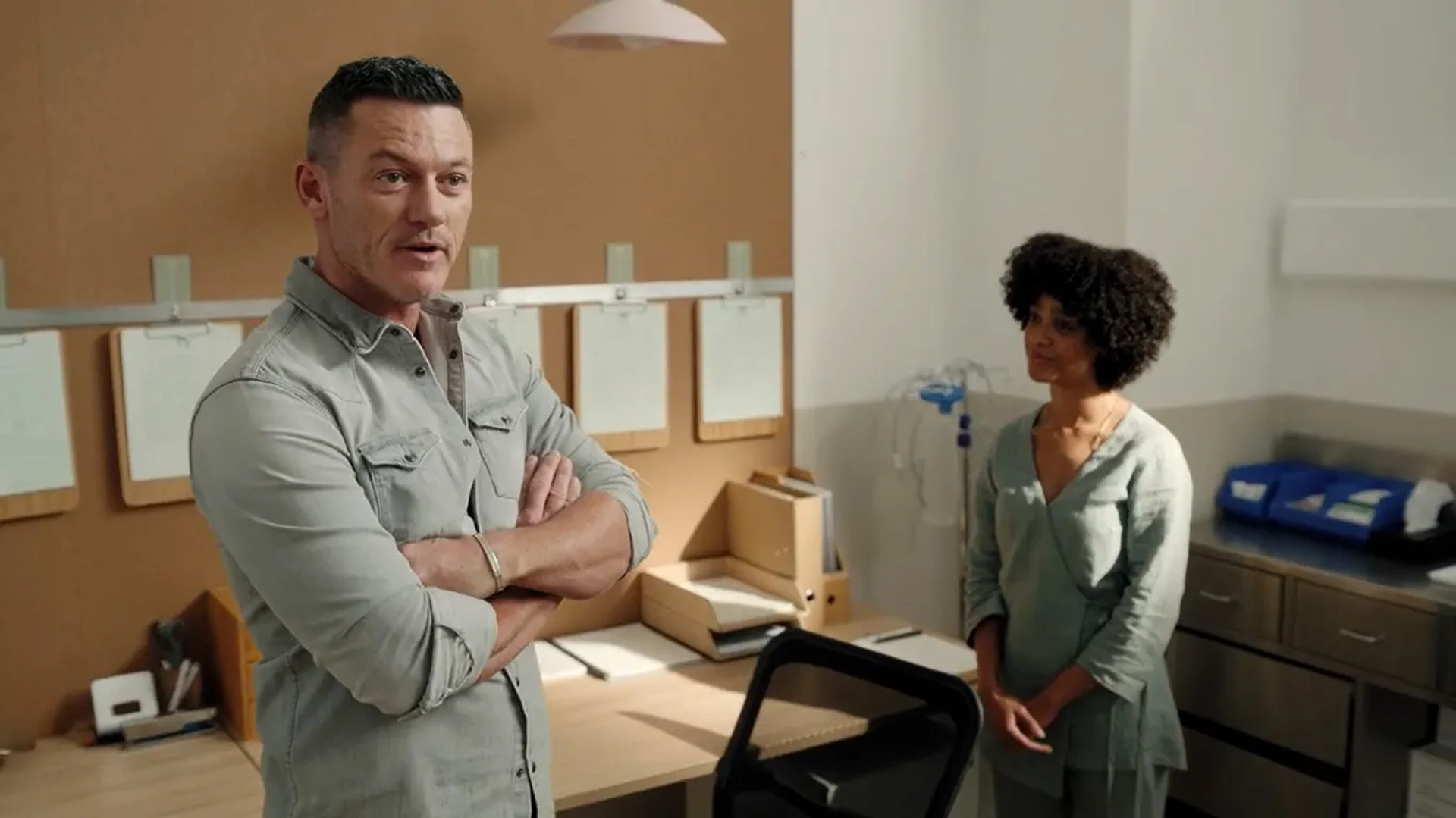 Luke Evans and Tiffany Boone in Nine Perfect Strangers: Random Acts of Mayhem (2021)