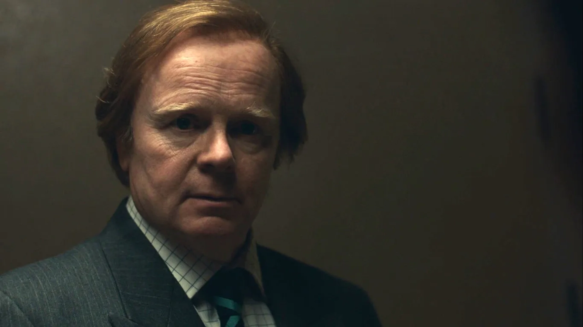 Jason Watkins in Des (2020)