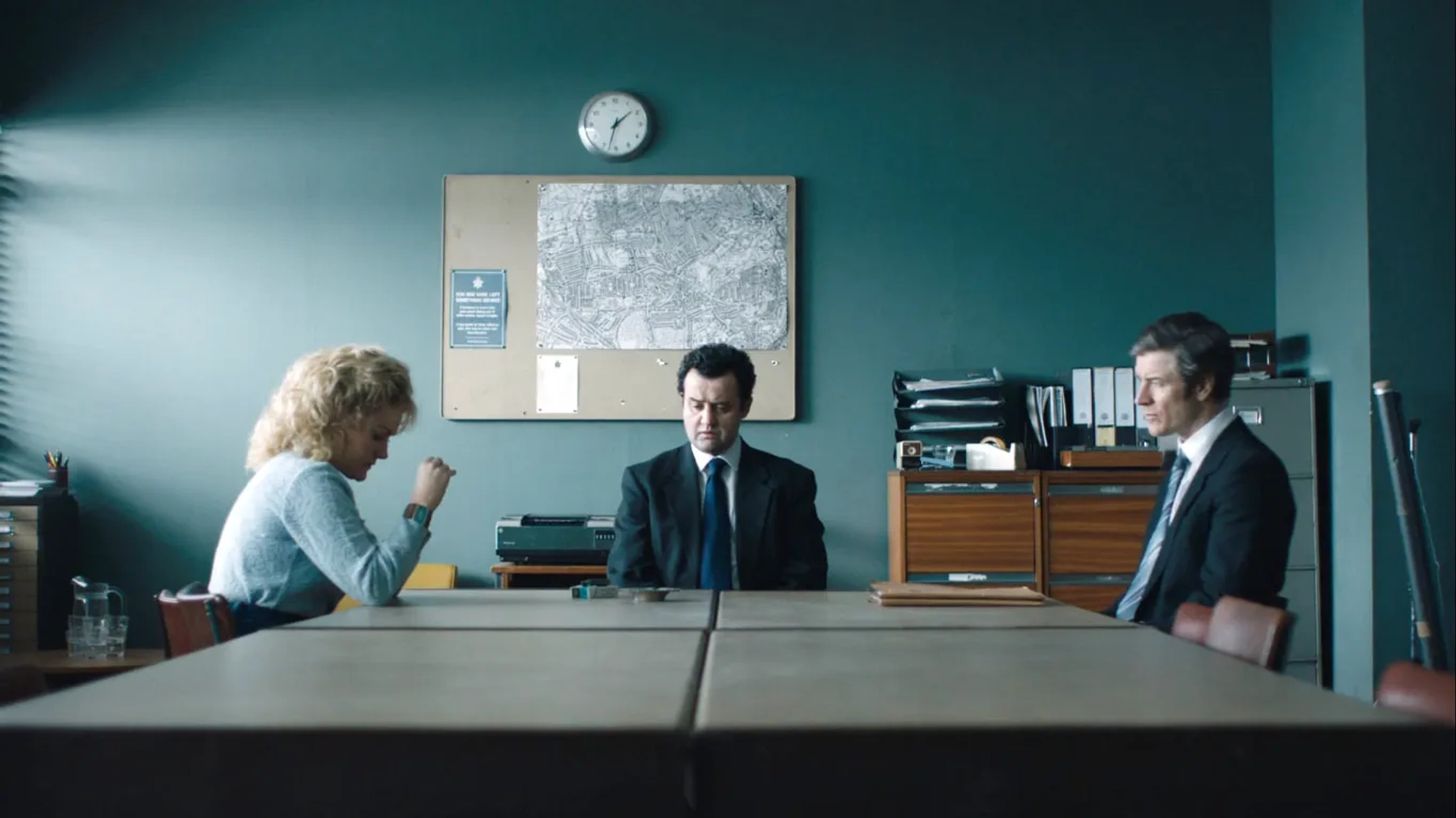 Barry Ward, Daniel Mays, and Chanel Cresswell in Des (2020)