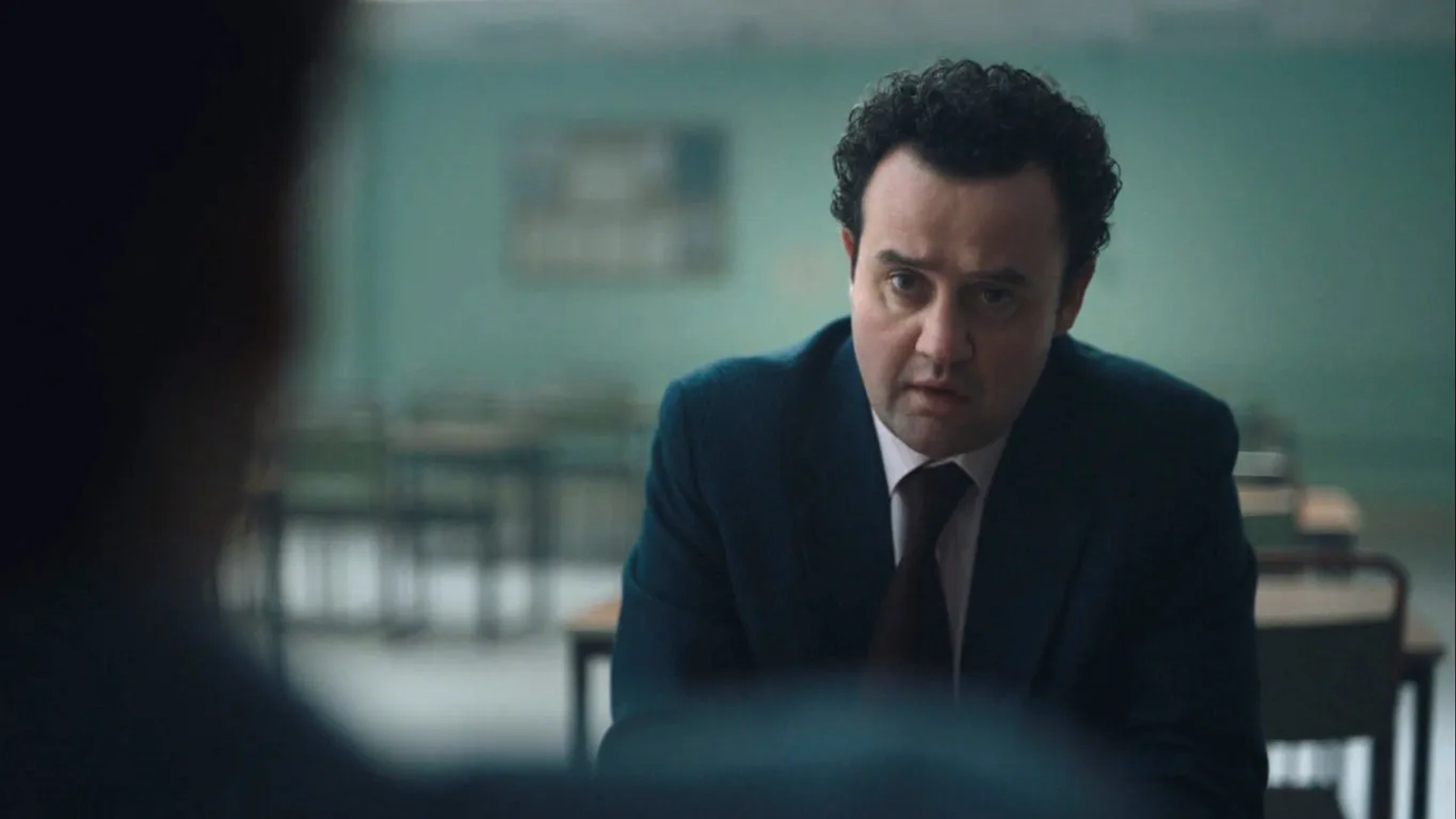 Daniel Mays in Des (2020)