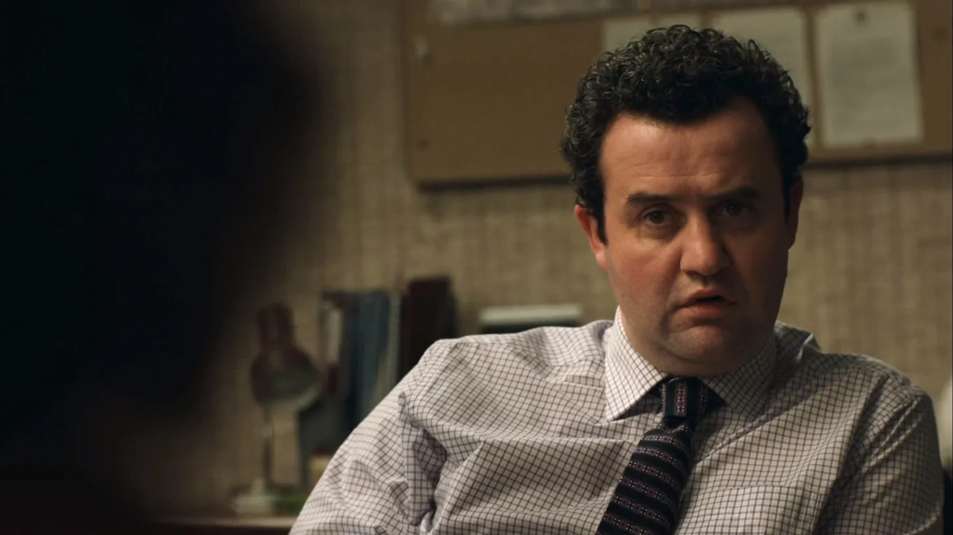 Daniel Mays in Des (2020)