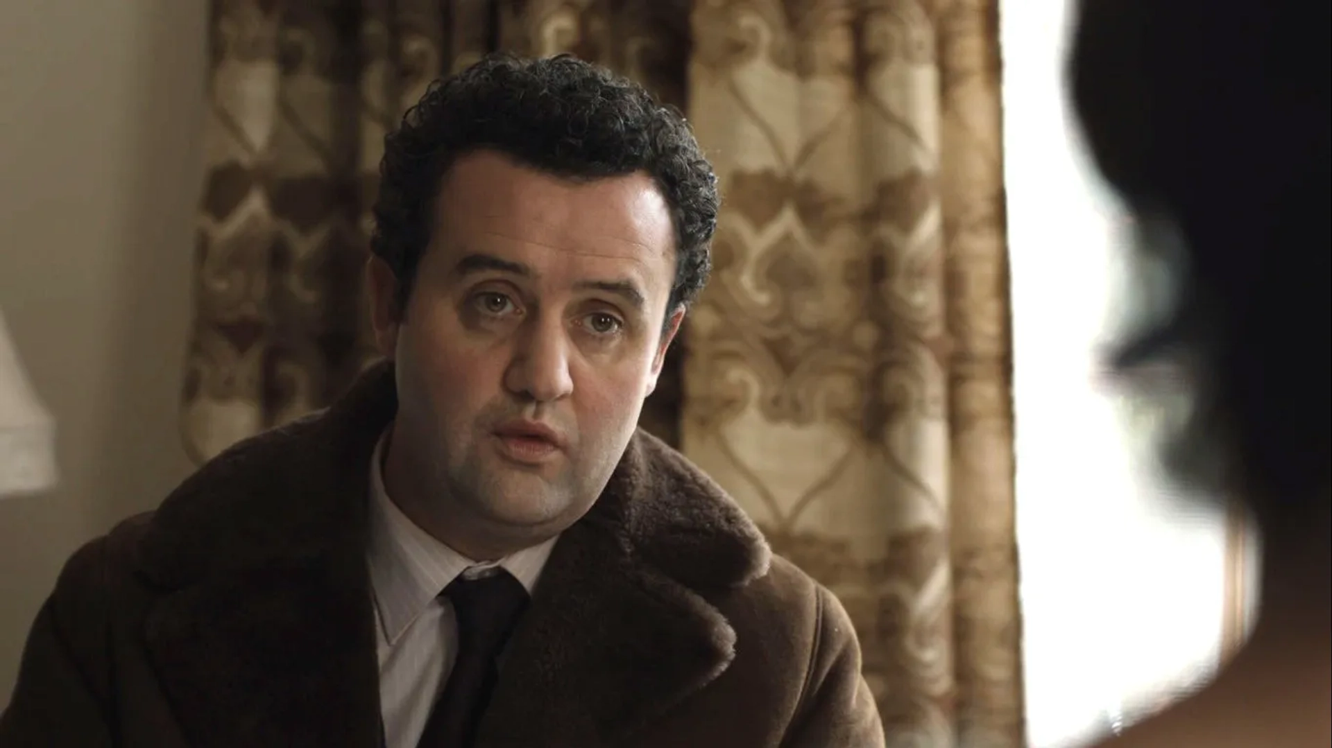 Daniel Mays in Des (2020)