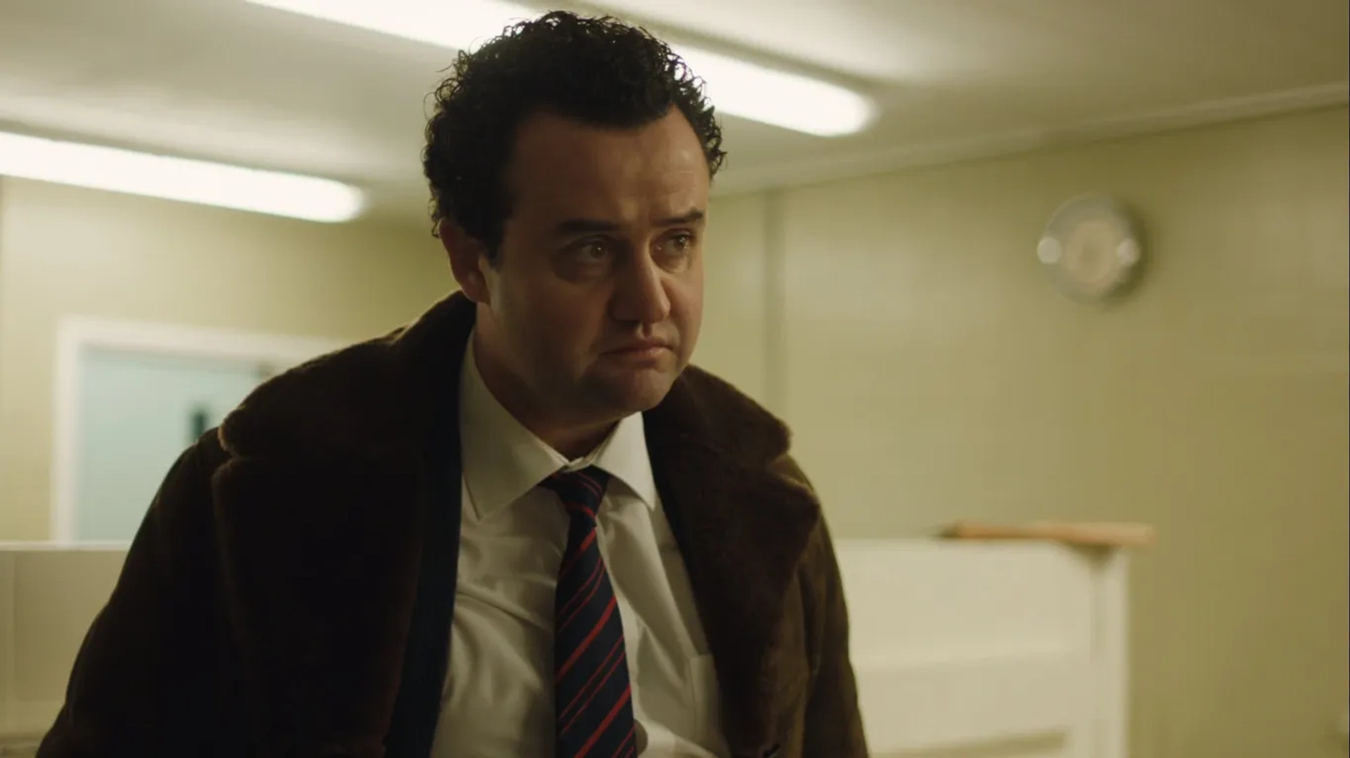 Daniel Mays in Des (2020)