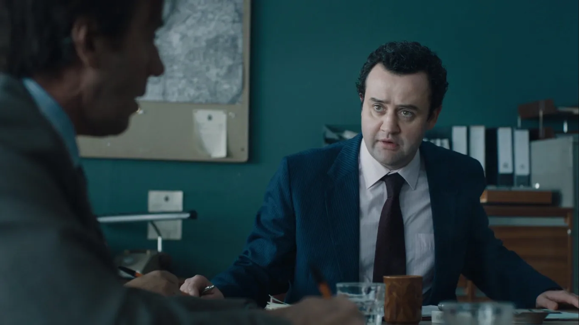 Daniel Mays in Des (2020)