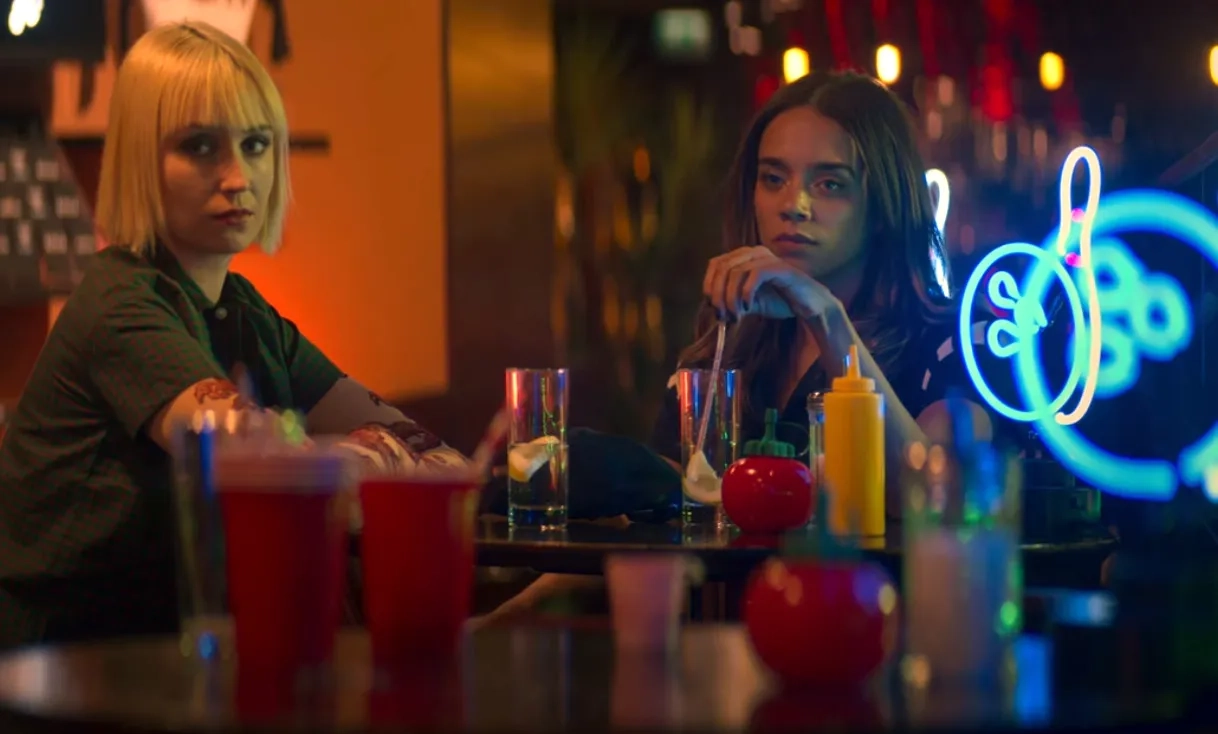 Lily Loveless and Hannah John-Kamen in The Stranger: Episode #1.3 (2020)