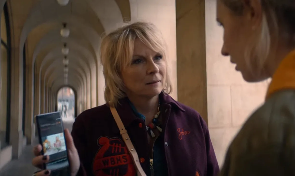 Jennifer Saunders and Hannah John-Kamen in The Stranger: Episode #1.2 (2020)