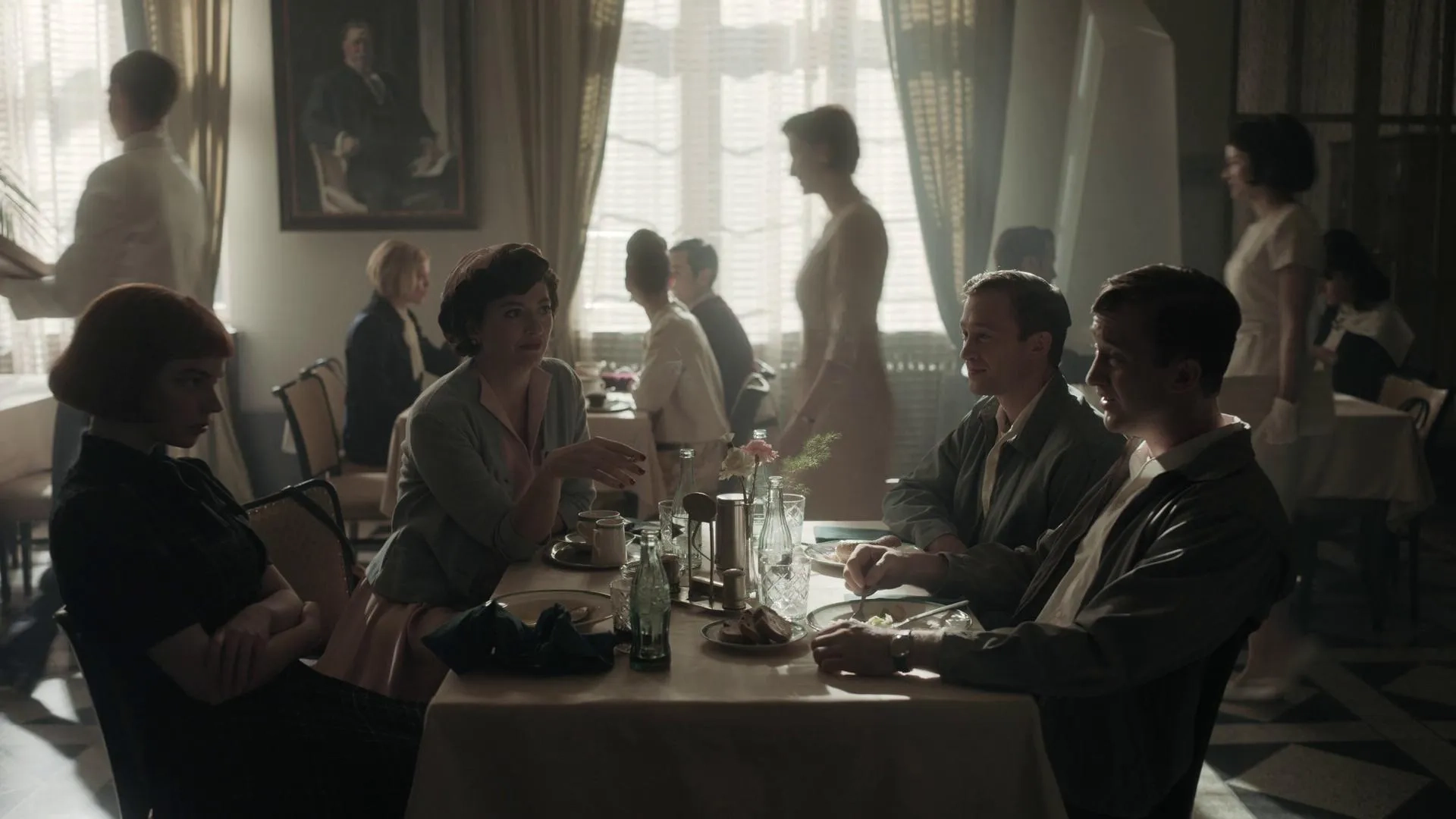 Marielle Heller, Russell Dennis Lewis, Matthew Dennis Lewis, and Anya Taylor-Joy in The Queen's Gambit (2020)