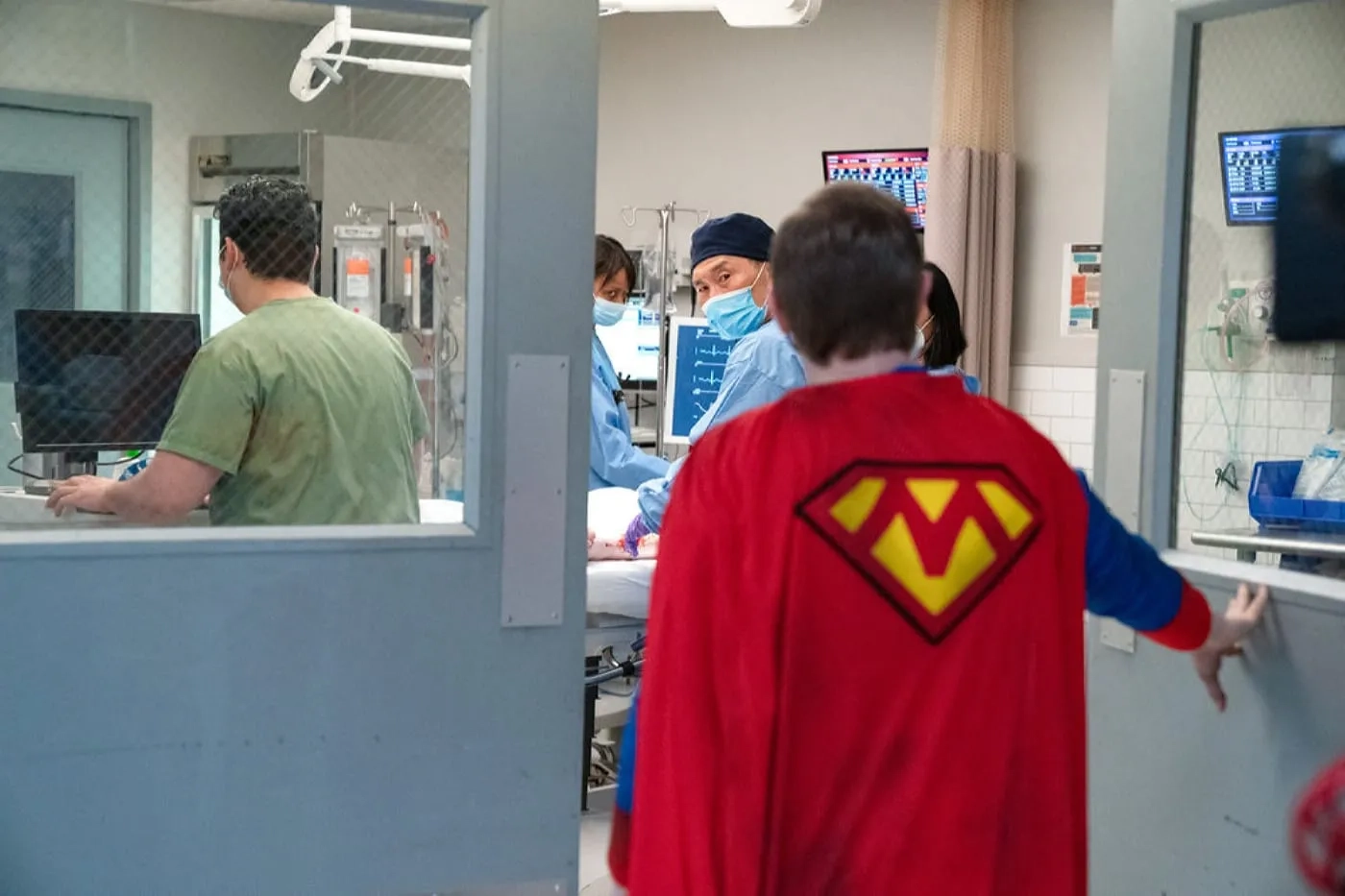 Daniel Dae Kim in New Amsterdam: Why Not Yesterday (2021)