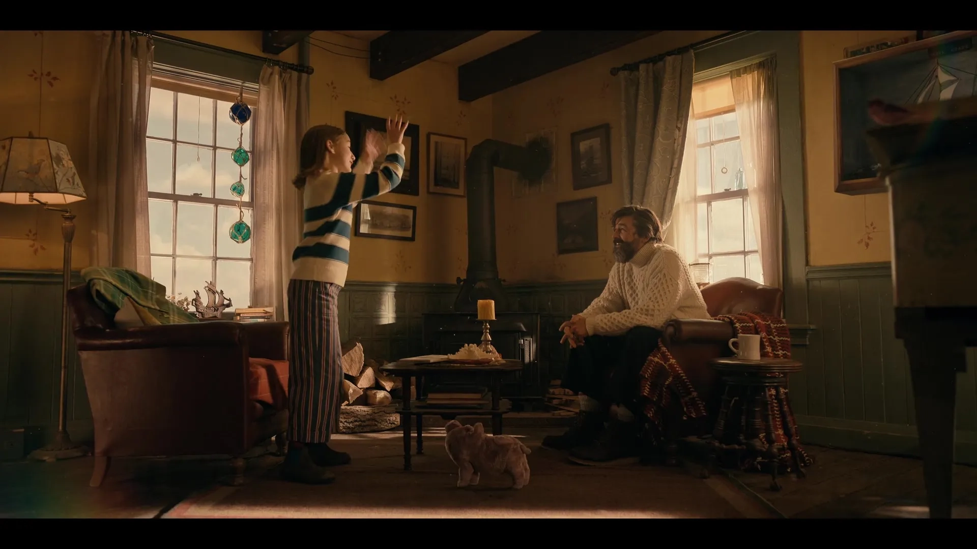 Kyle Chandler and Marlow Barkley in Slumberland (2022)