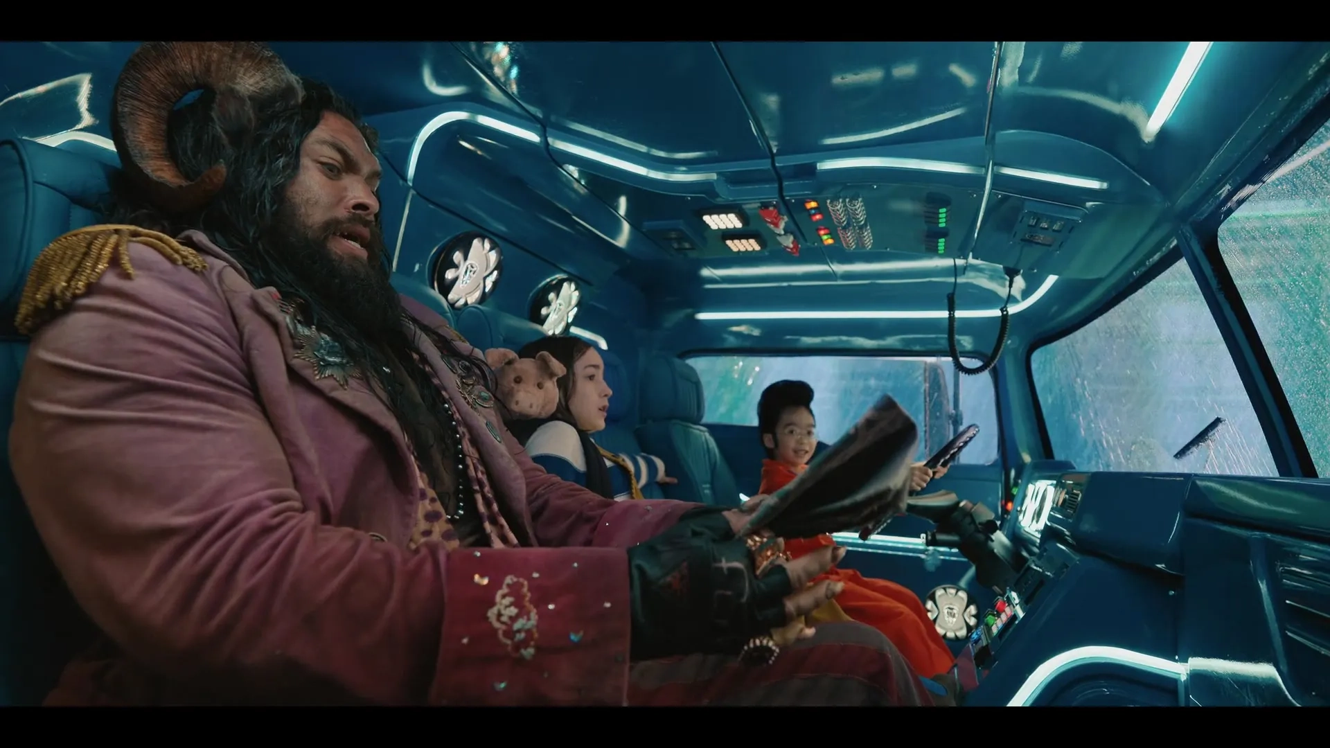 Jason Momoa and Marlow Barkley in Slumberland (2022)