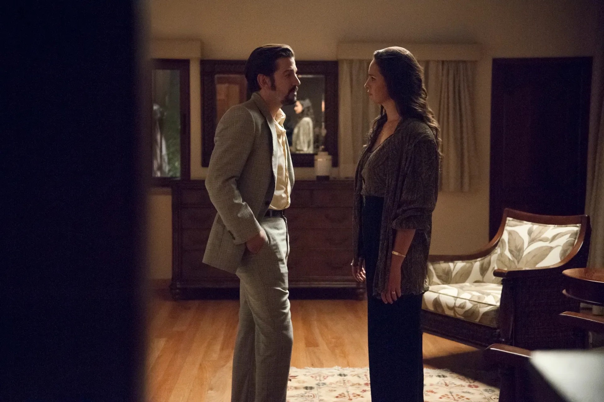 Diego Luna and Fernanda Urrejola in Narcos: Mexico: Jefe de Jefes (2018)