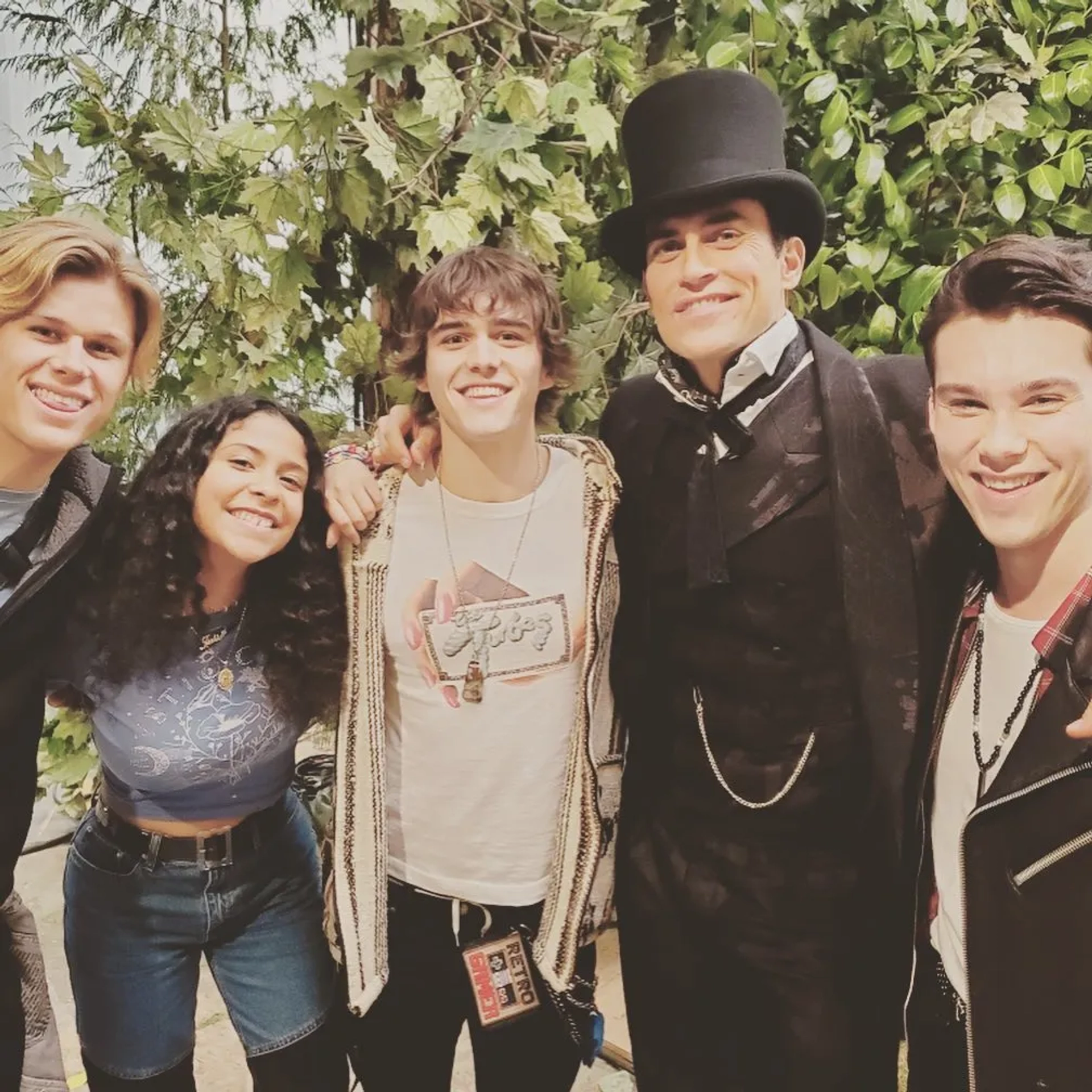 Madison Reyes, Jeremy Shada, Cheyenne Jackson, Charlie Gillespie, and Owen Patrick Joyner in Julie and the Phantoms (2020)