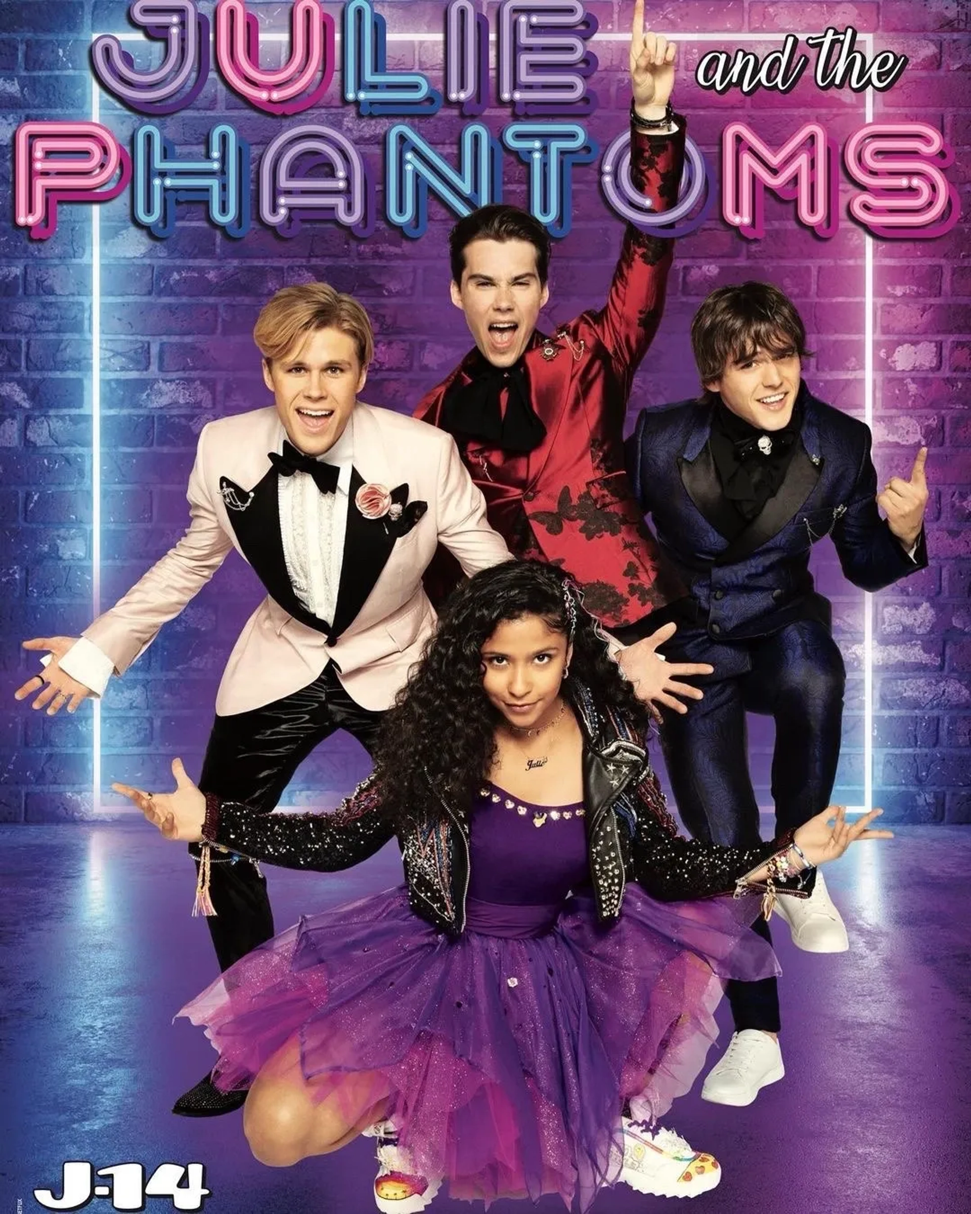 Madison Reyes, Jeremy Shada, Charlie Gillespie, and Owen Patrick Joyner in Julie and the Phantoms (2020)