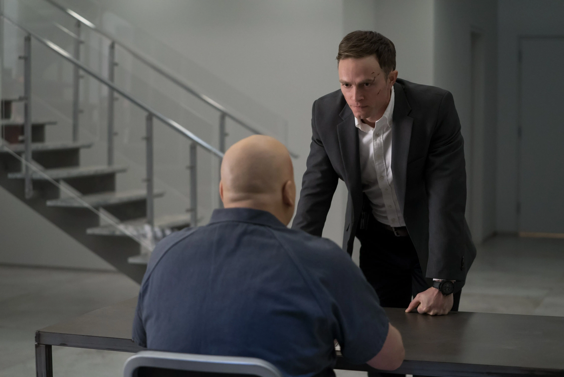 Vincent D'Onofrio and Wilson Bethel in Daredevil (2015)