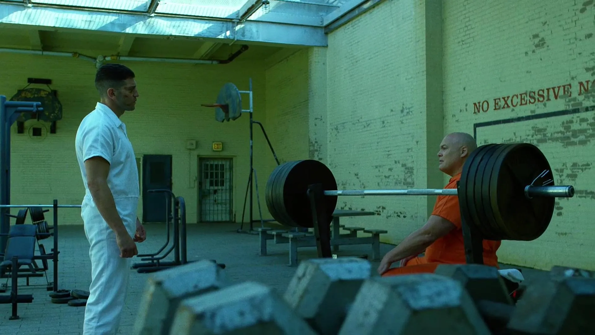 Vincent D'Onofrio and Jon Bernthal in Daredevil (2015)