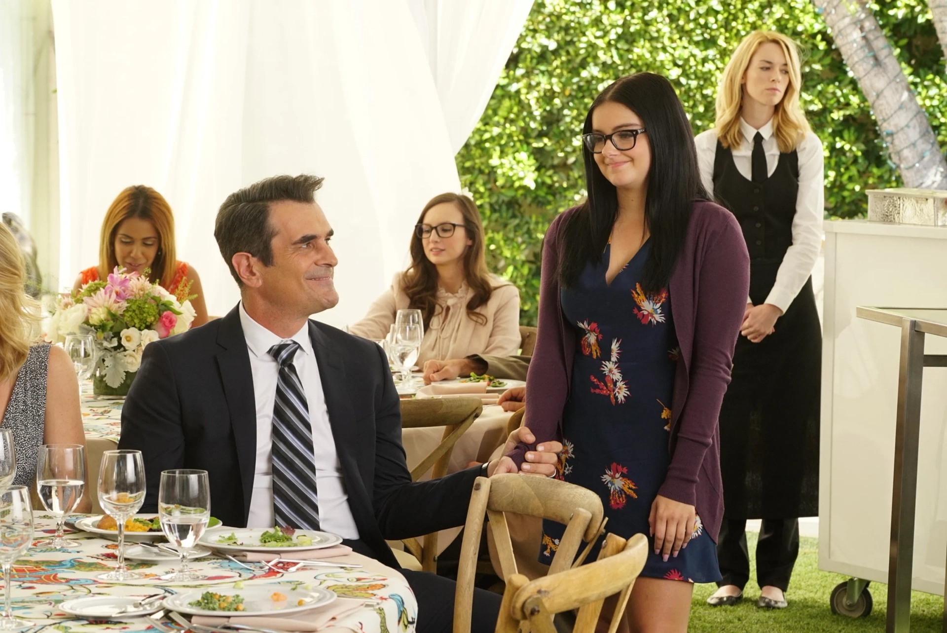 Ty Burrell and Ariel Winter in Modern Family (2009)