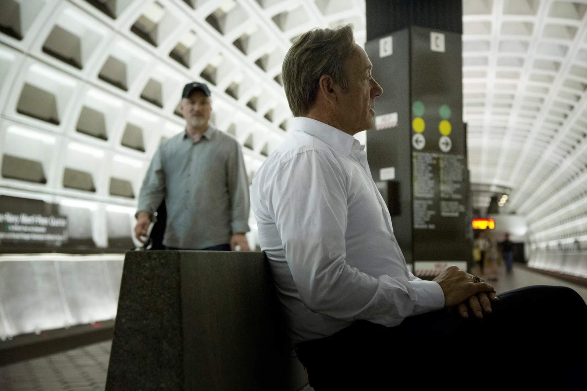 Kevin Spacey and David Fincher in House of Cards (2013)