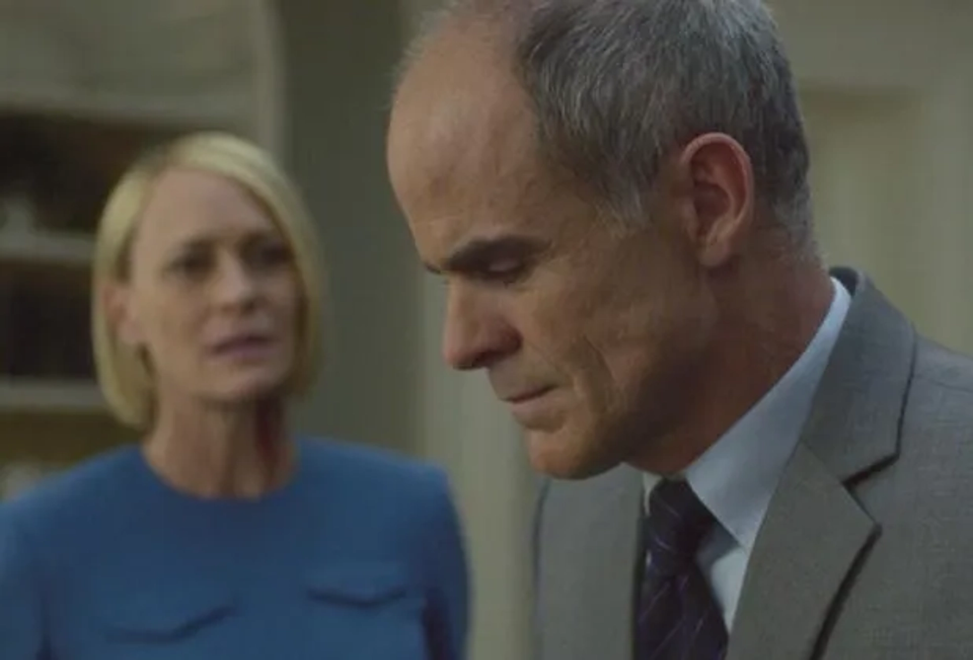 Robin Wright and Michael Kelly in House of Cards (2013)