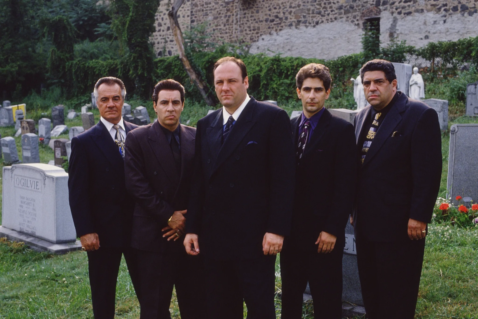 James Gandolfini, Steven Van Zandt, Michael Imperioli, Vincent Pastore, and Tony Sirico in The Sopranos (1999)