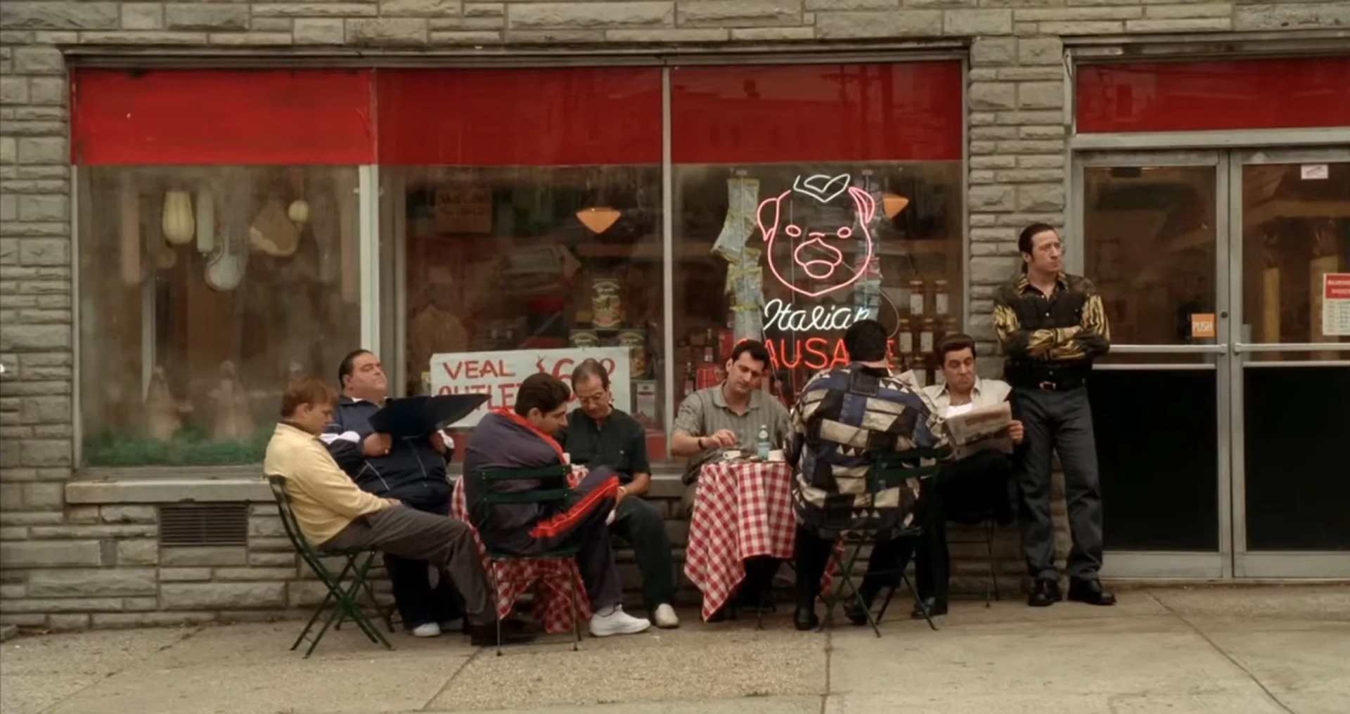 Joe Pantoliano, Steven Van Zandt, Federico Castelluccio, Joseph R. Gannascoli, Dan Grimaldi, Michael Imperioli, Steve Schirripa, and Robert Funaro in The Sopranos (1999)