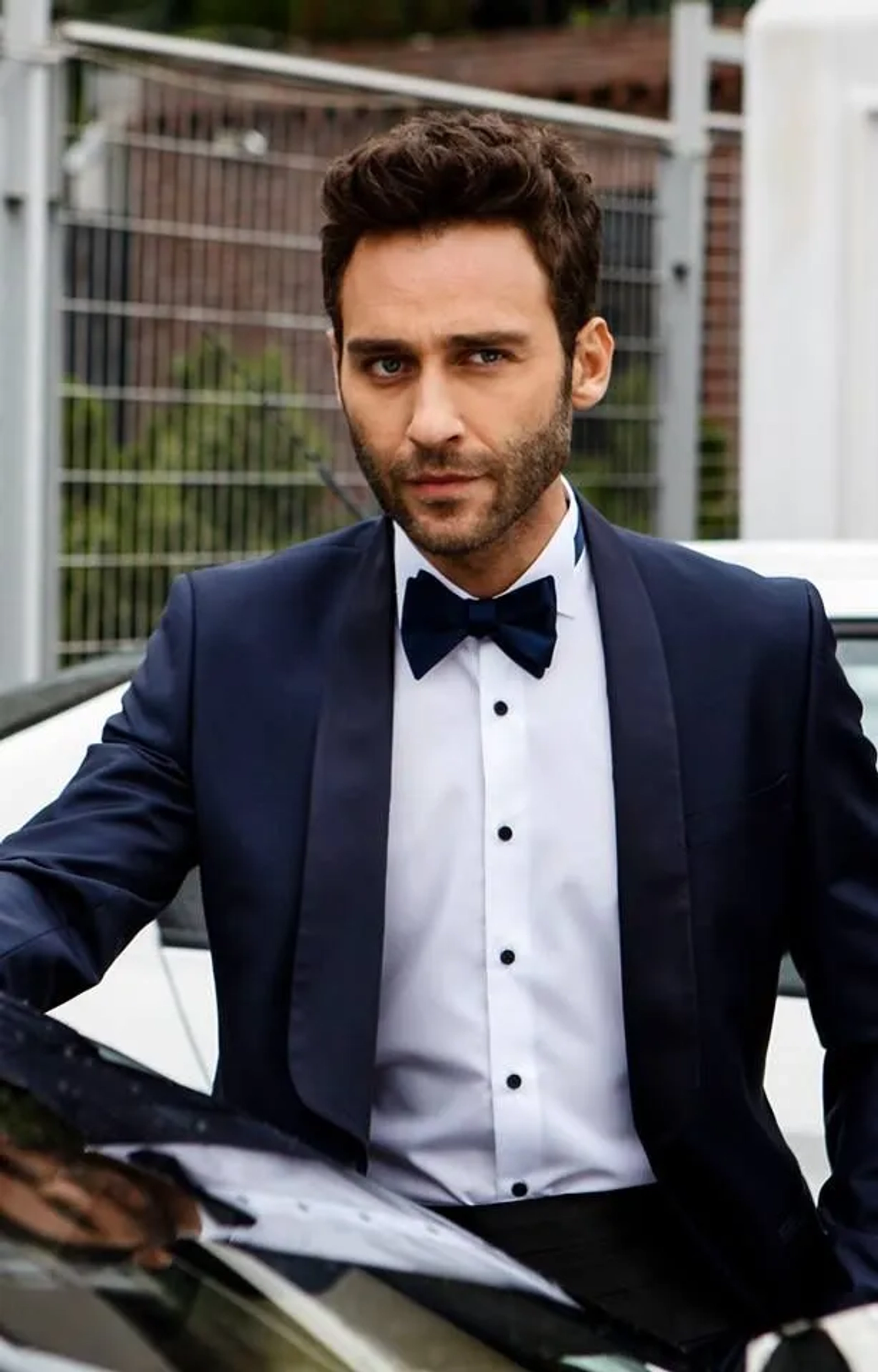 Seçkin Özdemir in Love for Rent (2015)