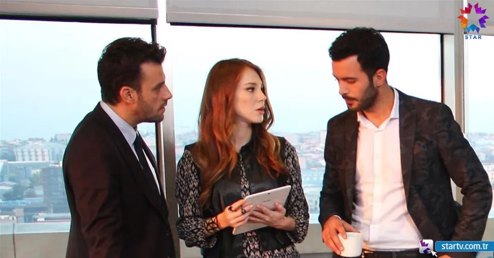 Salih Bademci, Elçin Sangu, and Baris Arduç in Love for Rent (2015)