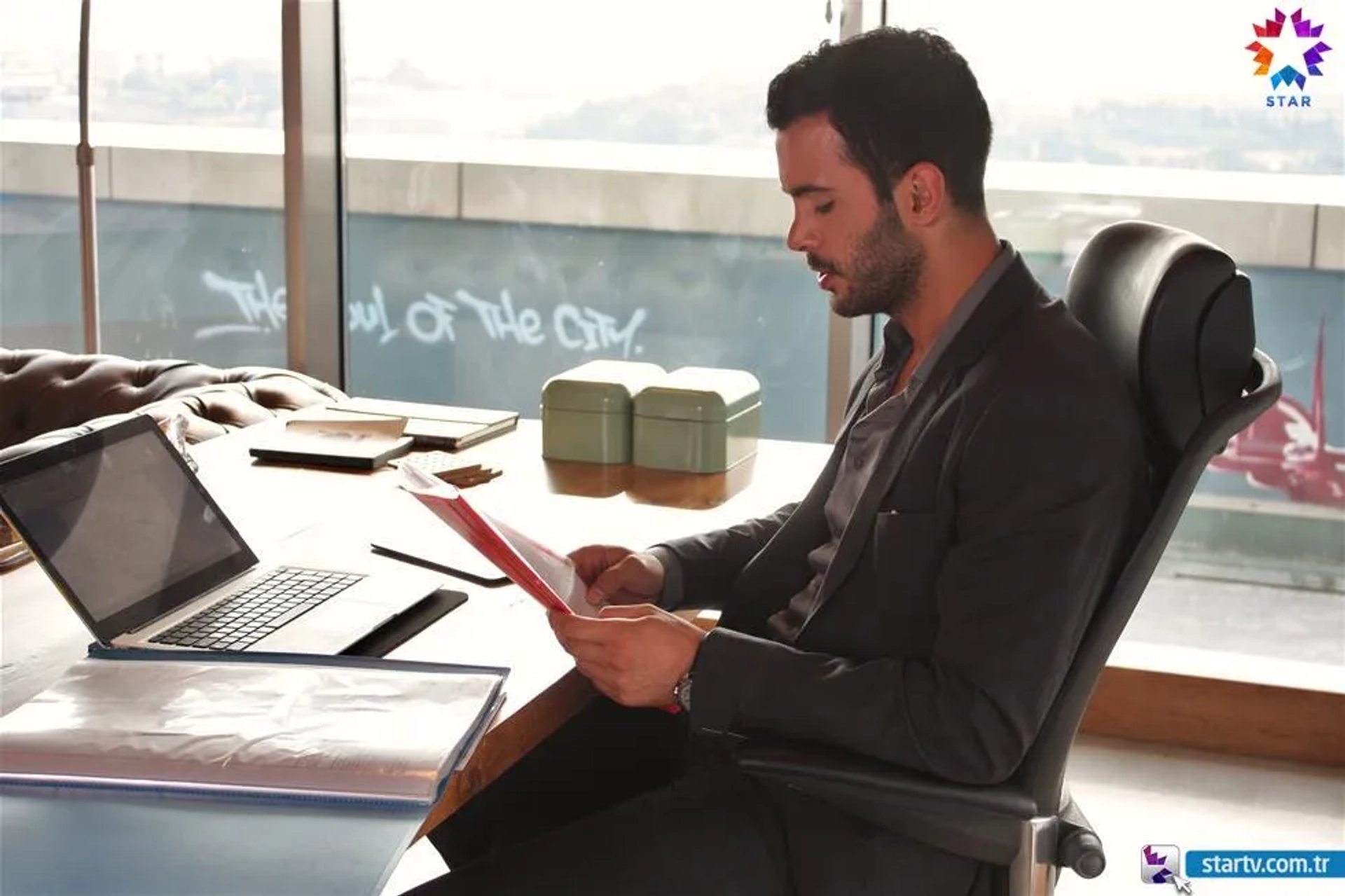 Baris Arduç in Love for Rent (2015)