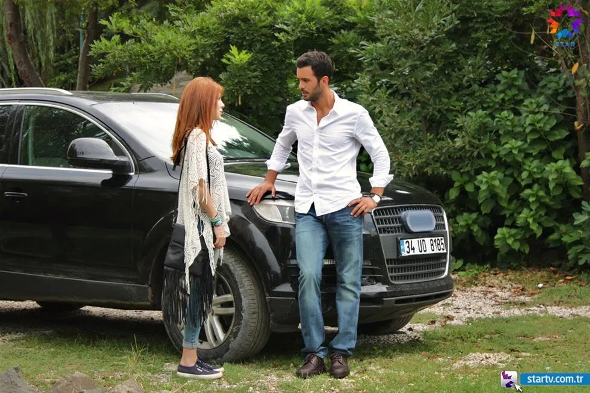 Elçin Sangu and Baris Arduç in Love for Rent (2015)