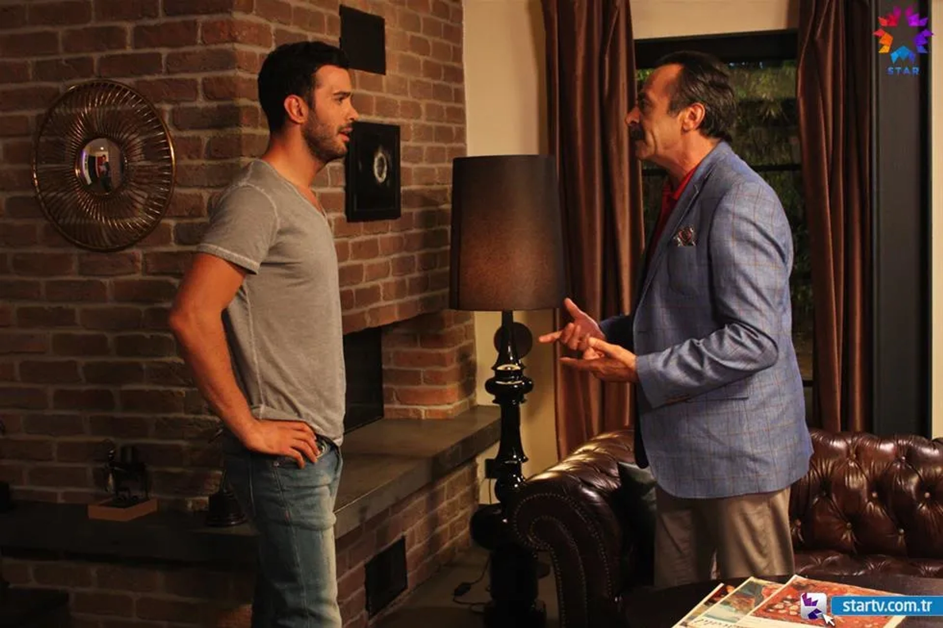 Levent Ülgen and Baris Arduç in Love for Rent (2015)