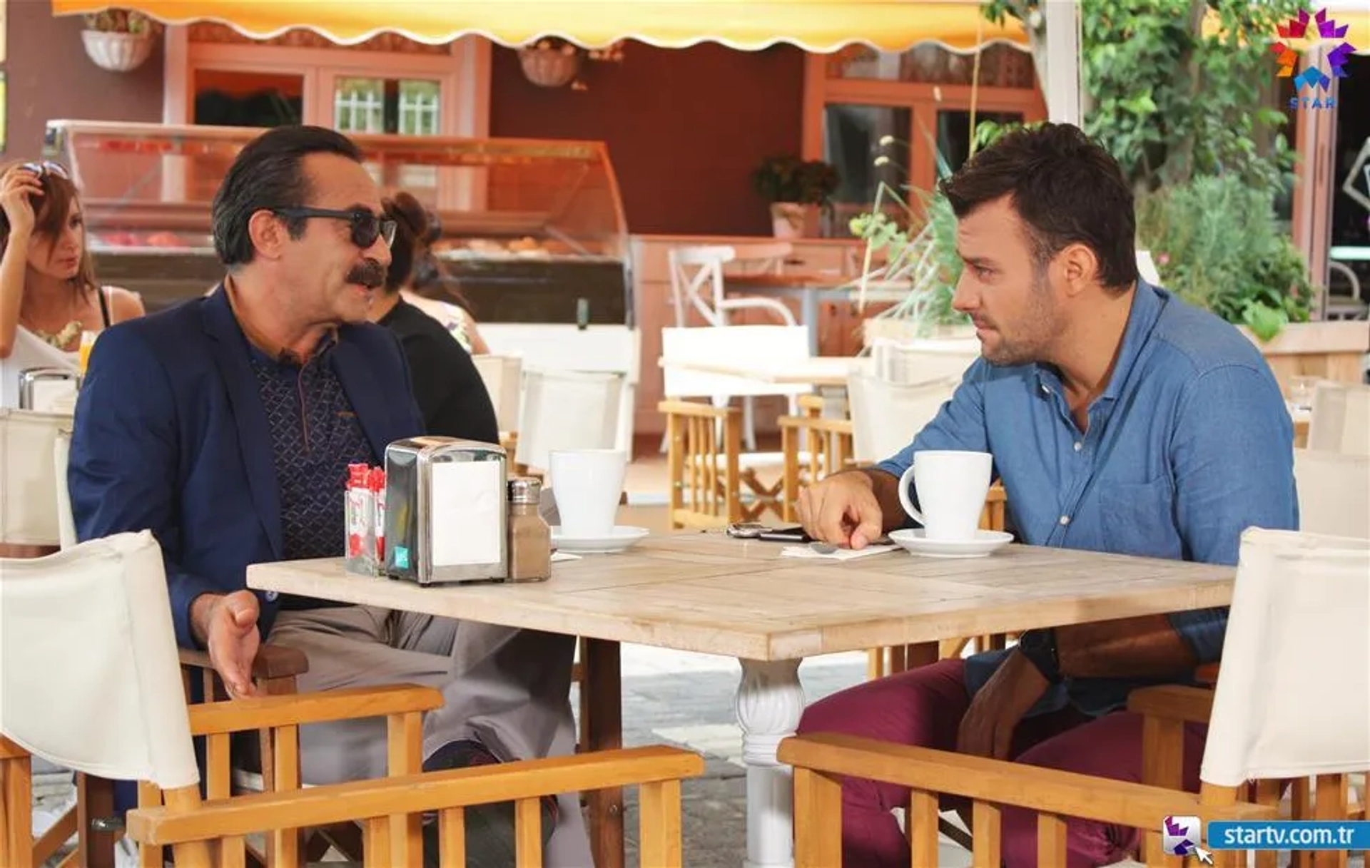 Levent Ülgen and Salih Bademci in Love for Rent (2015)