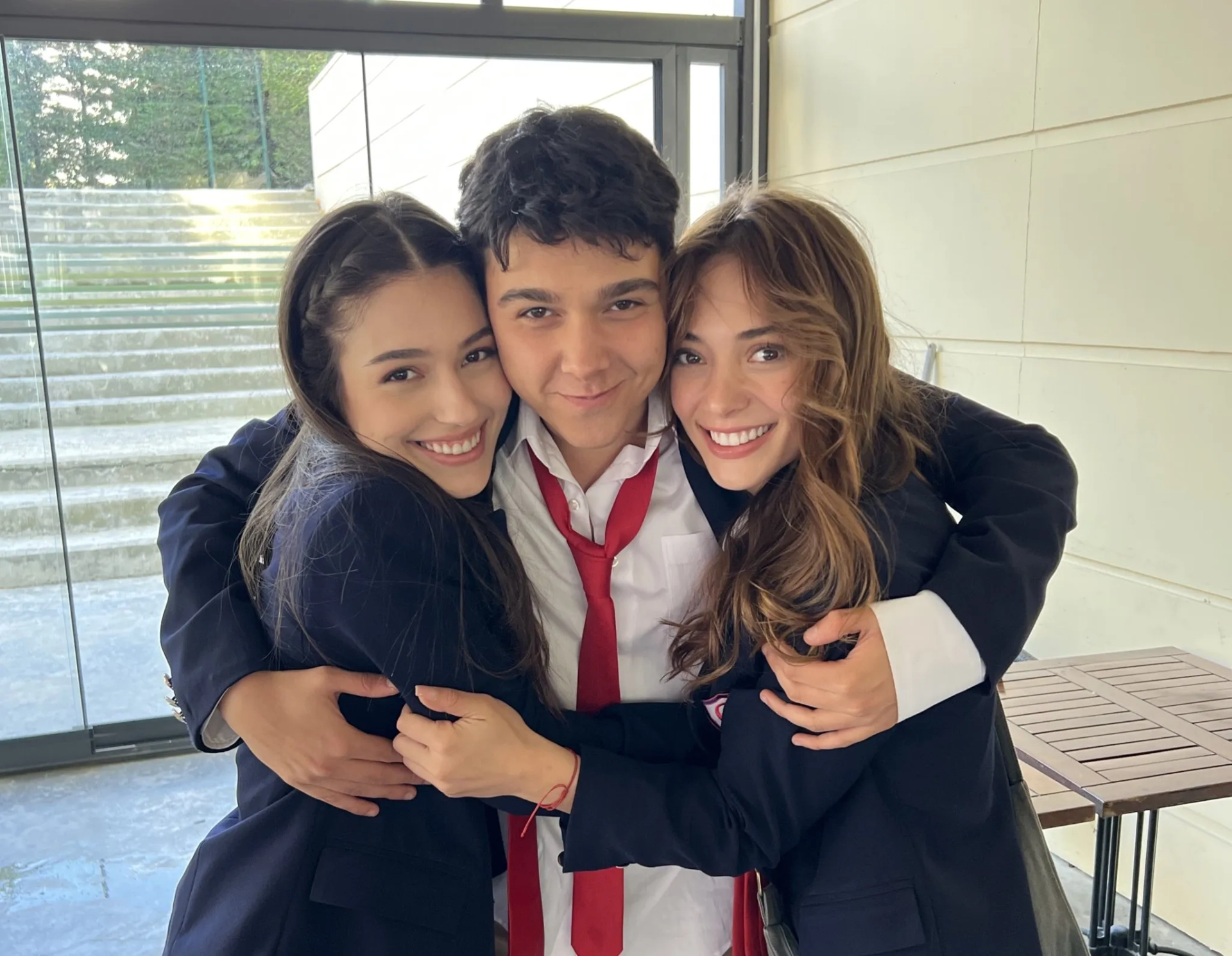 Taha Bora Elkoca, Meltem Akçöl, and Rabia Soytürk in Hear Me (2022)