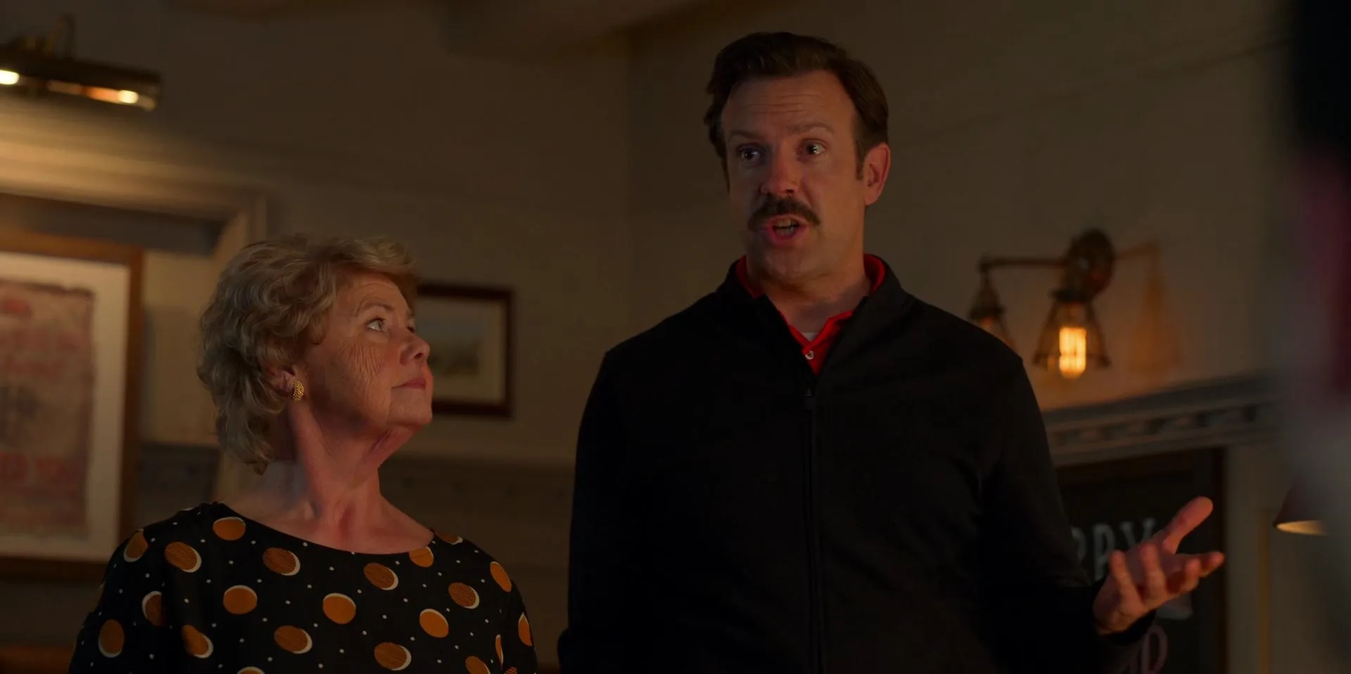 Annette Badland and Jason Sudeikis in Ted Lasso (2020)