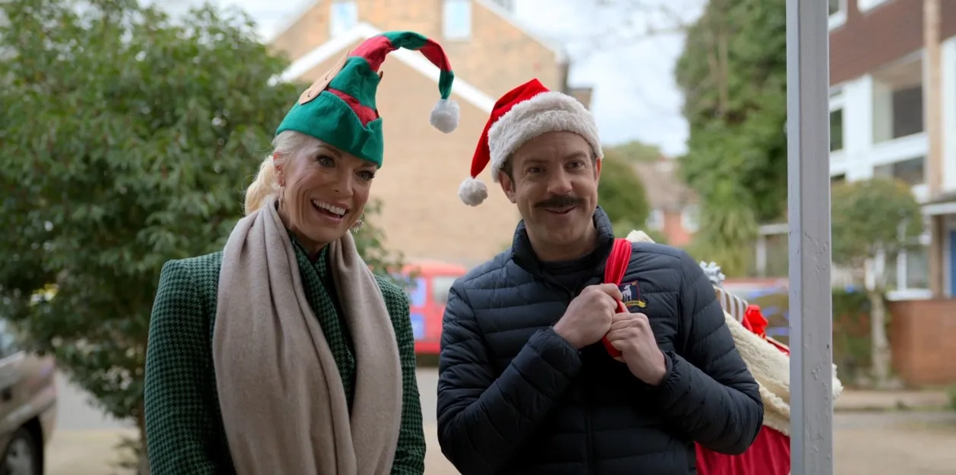 Jason Sudeikis and Hannah Waddingham in Ted Lasso (2020)