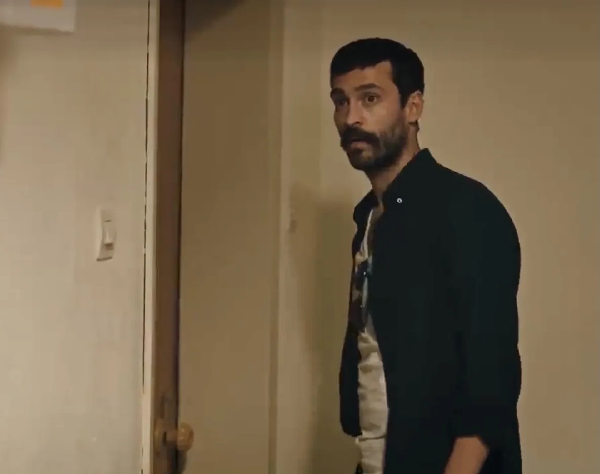 Bülent Düzgünoglu and Ekin Koç in The Steppe (2018)