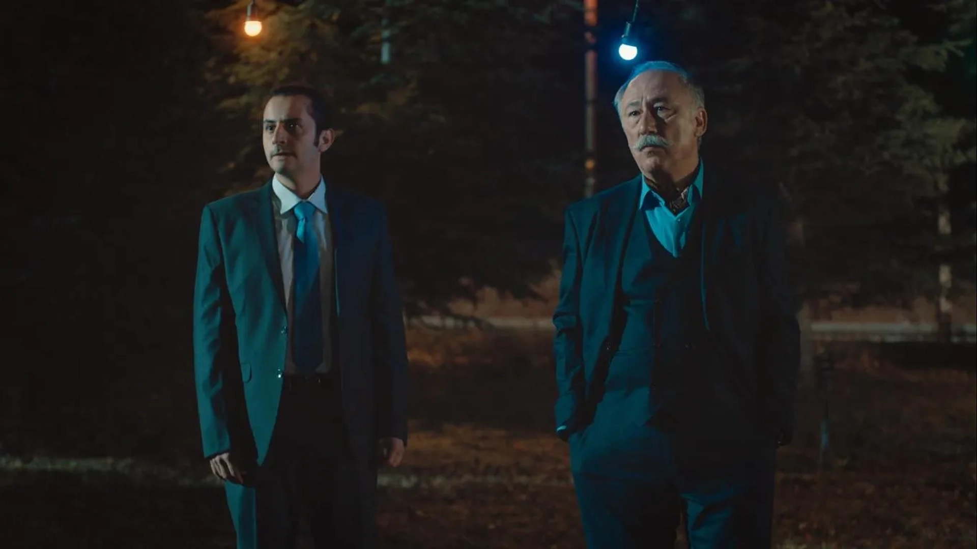 Altan Erkekli and Ali Barkin in The Steppe (2018)