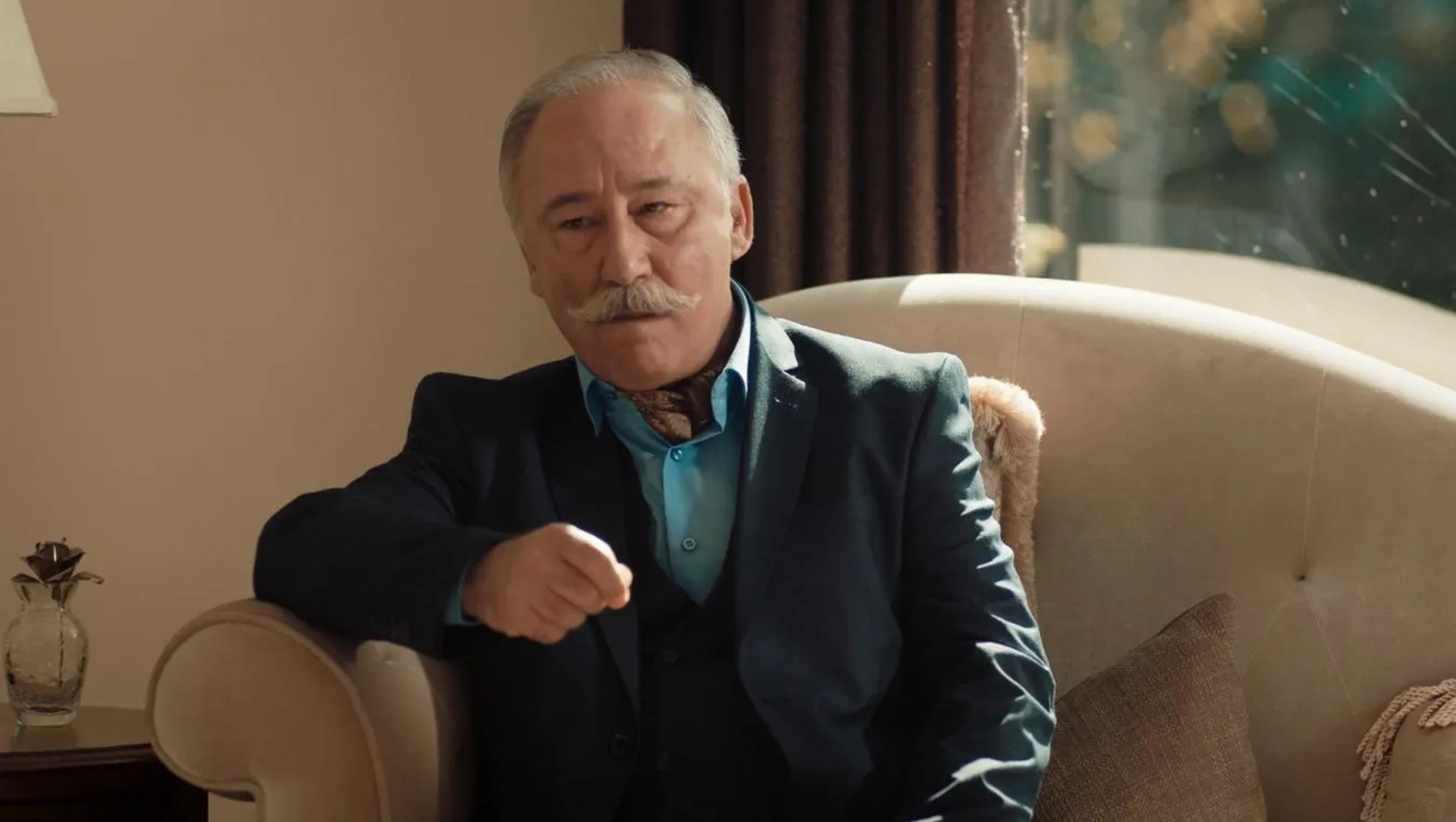 Altan Erkekli in The Steppe (2018)