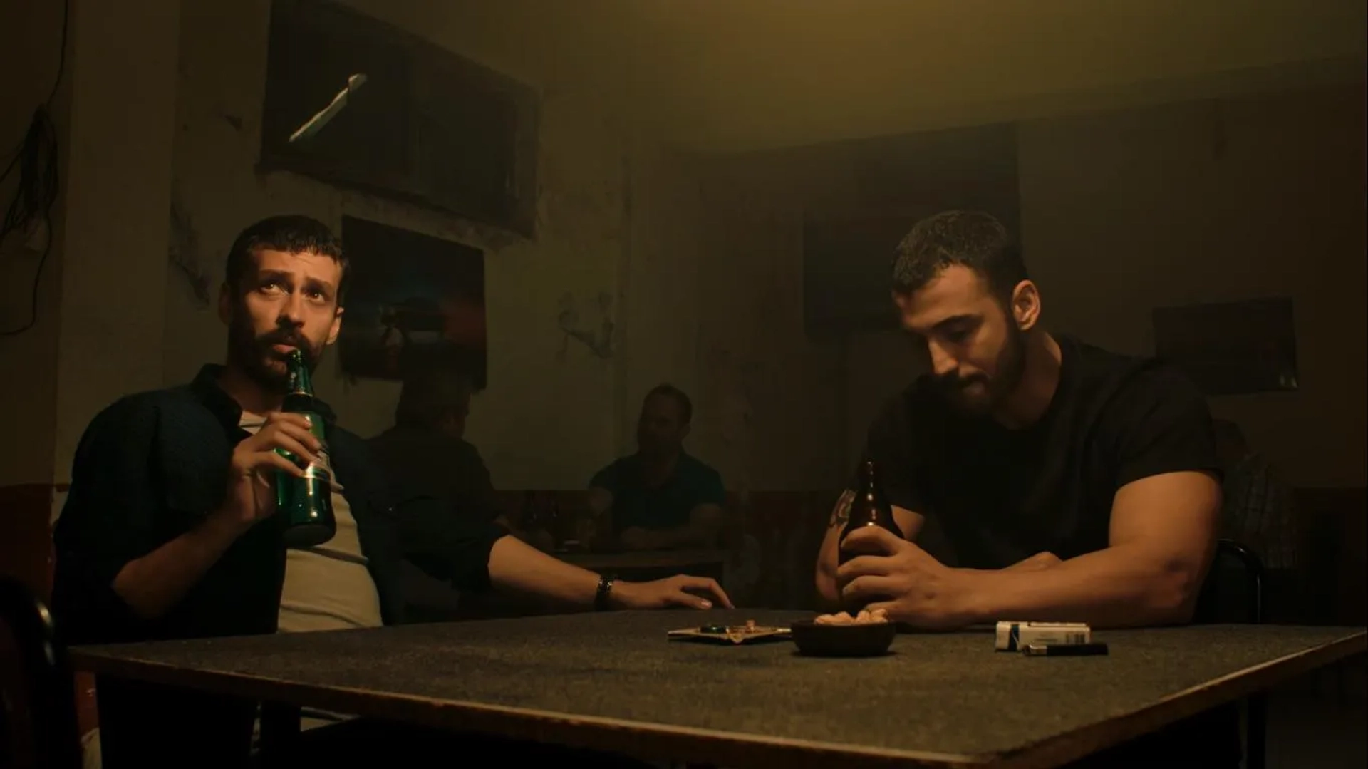 Ekin Koç and Kadir Polatçi in The Steppe (2018)