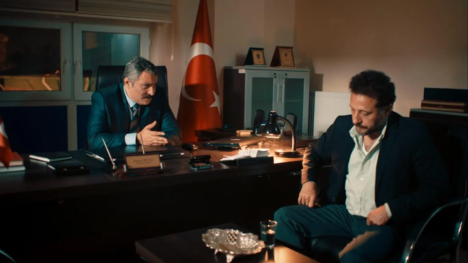 Yigit Özsener and Bülent Düzgünoglu in The Steppe (2018)